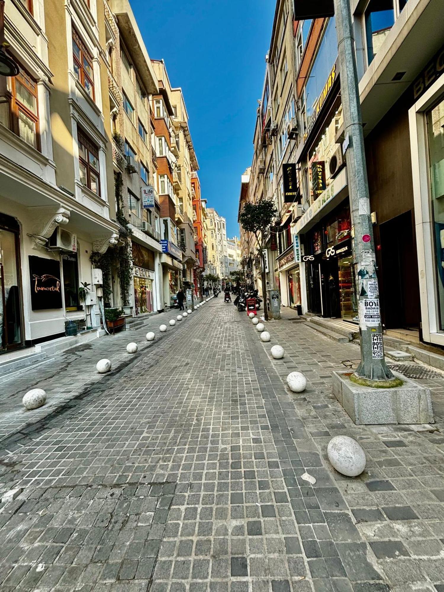 White * Istanbul