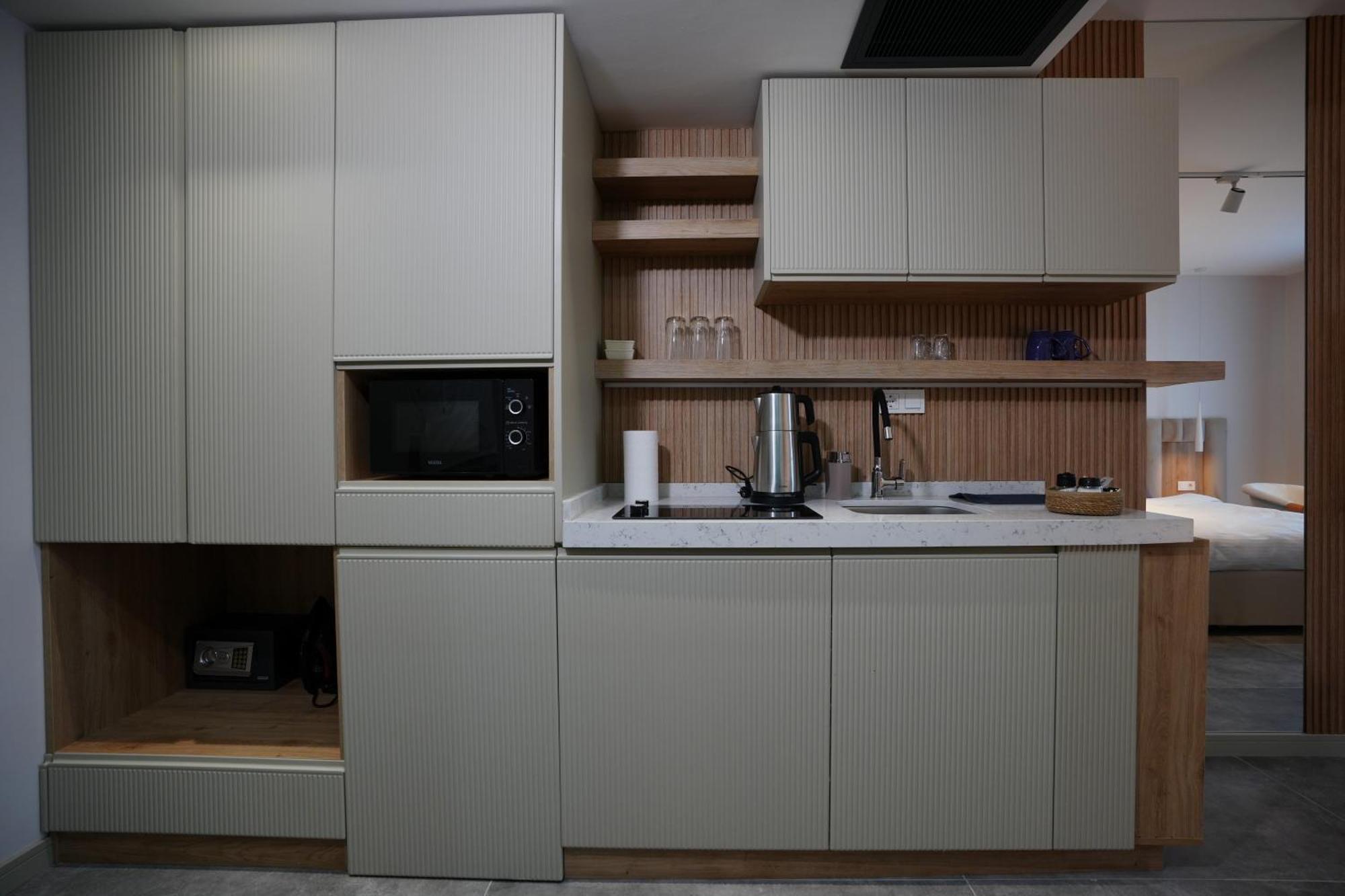 Apartment Blue 14
