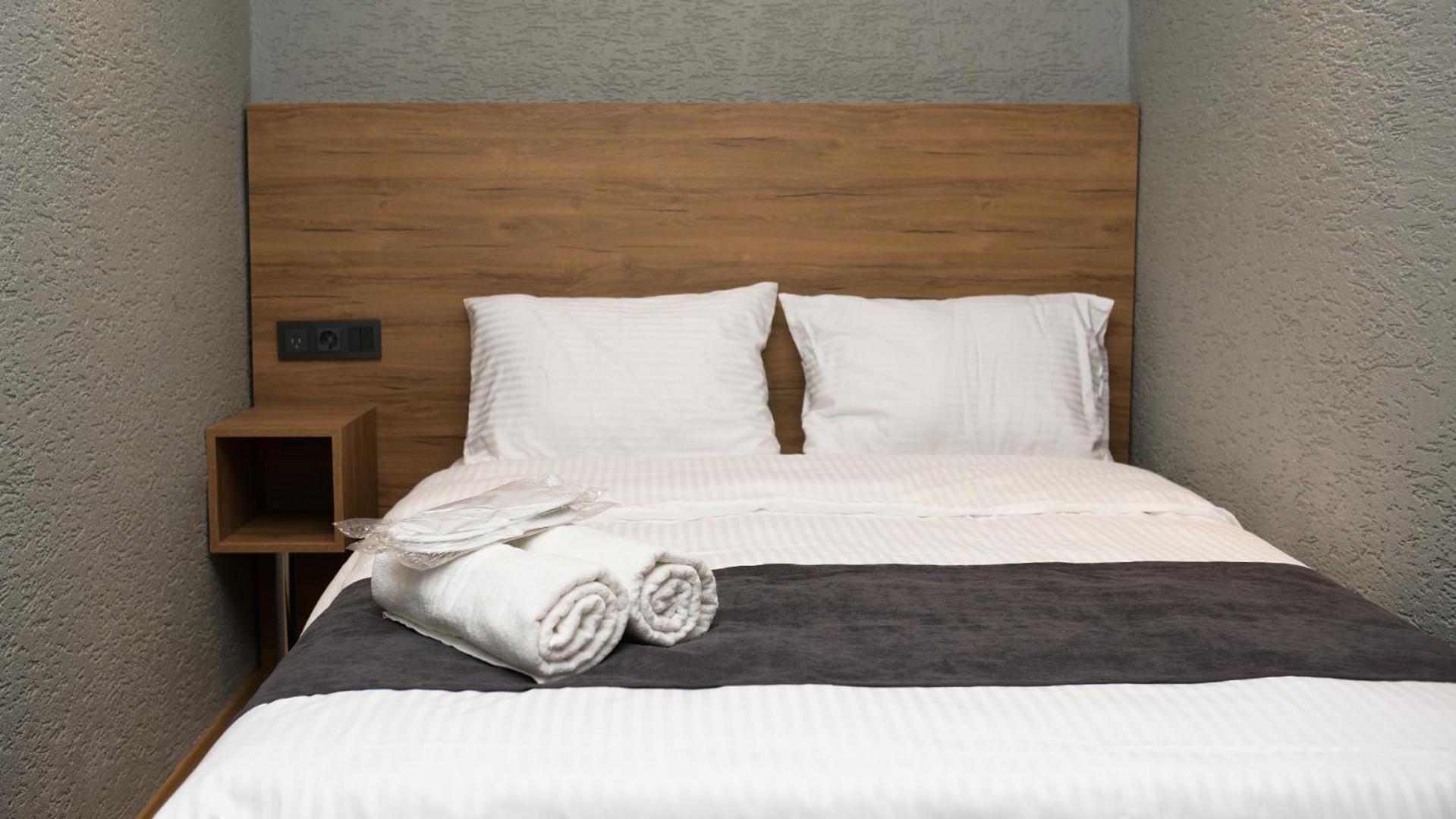Daymonth Hotel *