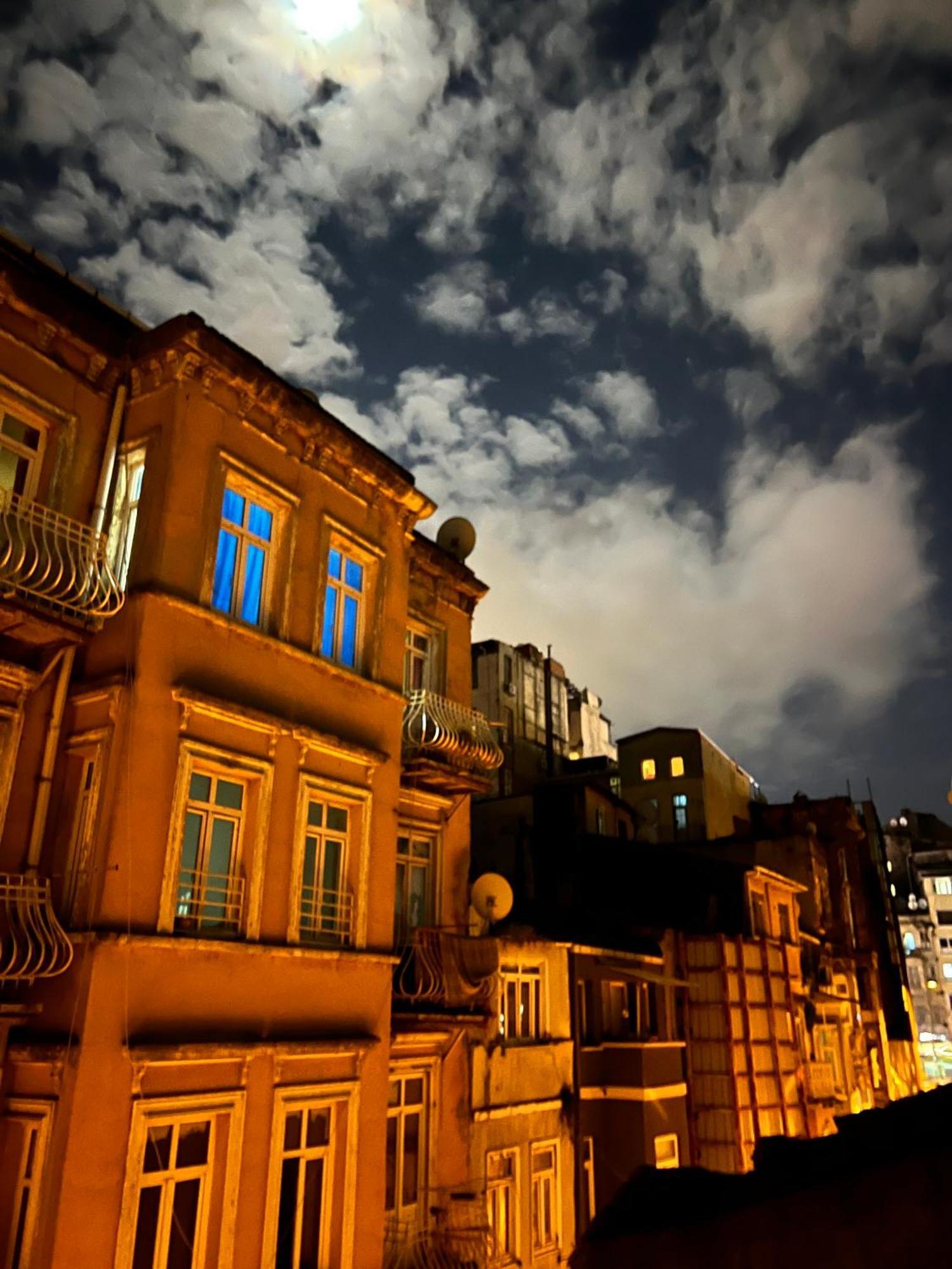 Historical Dublex In Center Of Taksim *