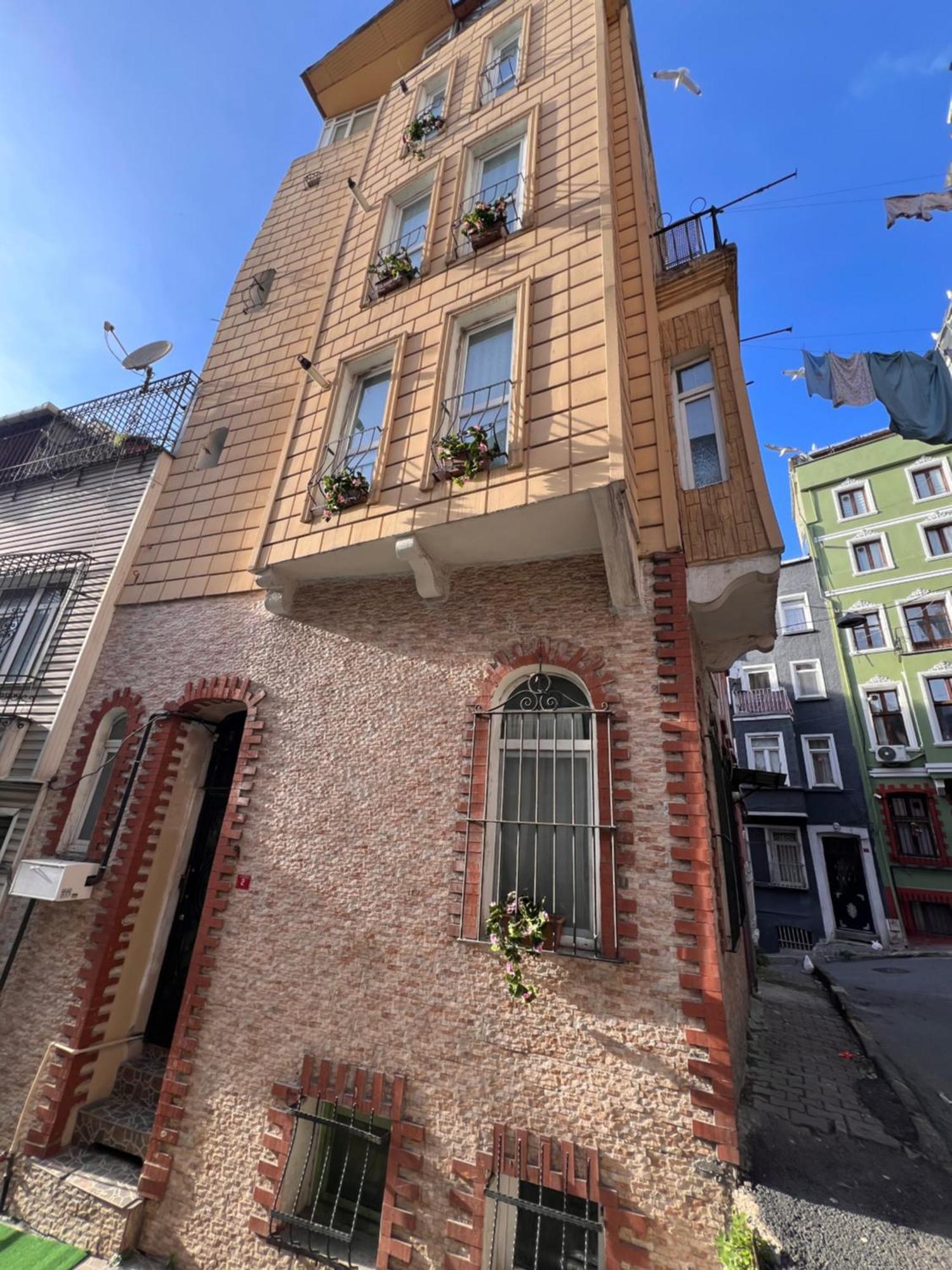 Apartment Historical Dublex In Center Of Taksim