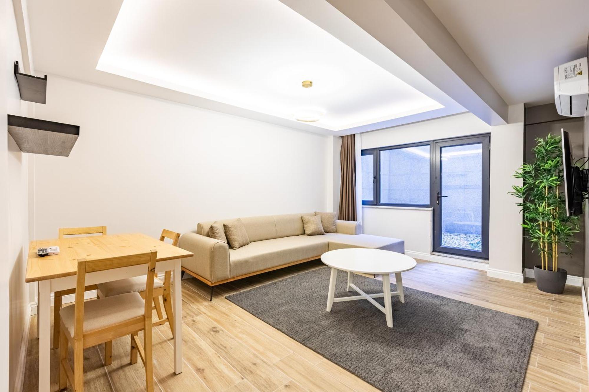 Kiztasi Apartments-orange And Blue Istanbul