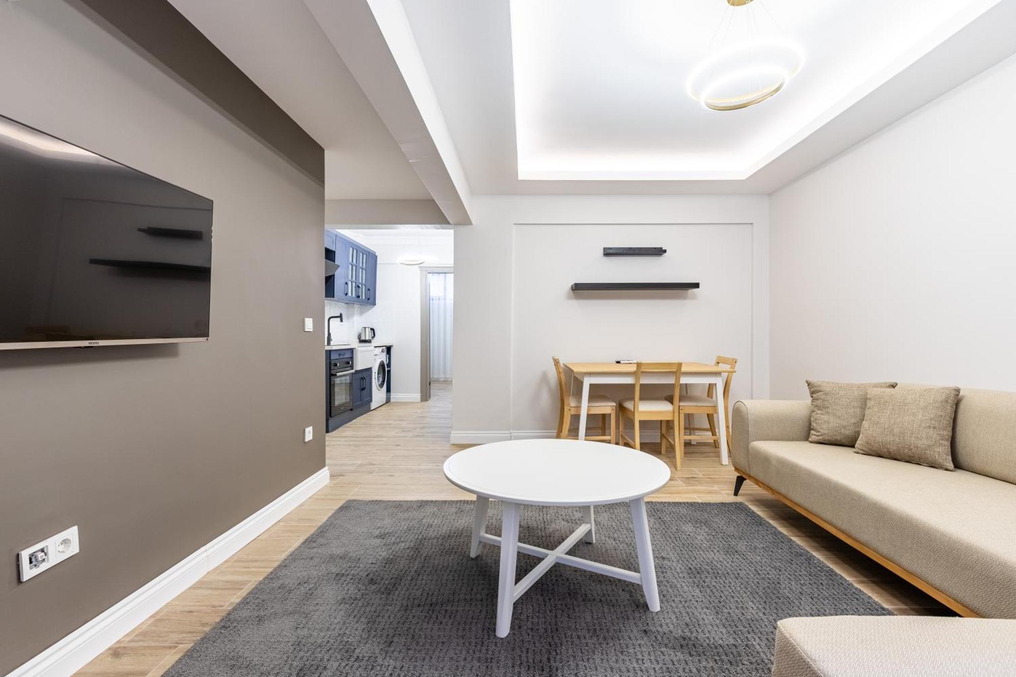 Kiztasi Apartments-orange And Blue *