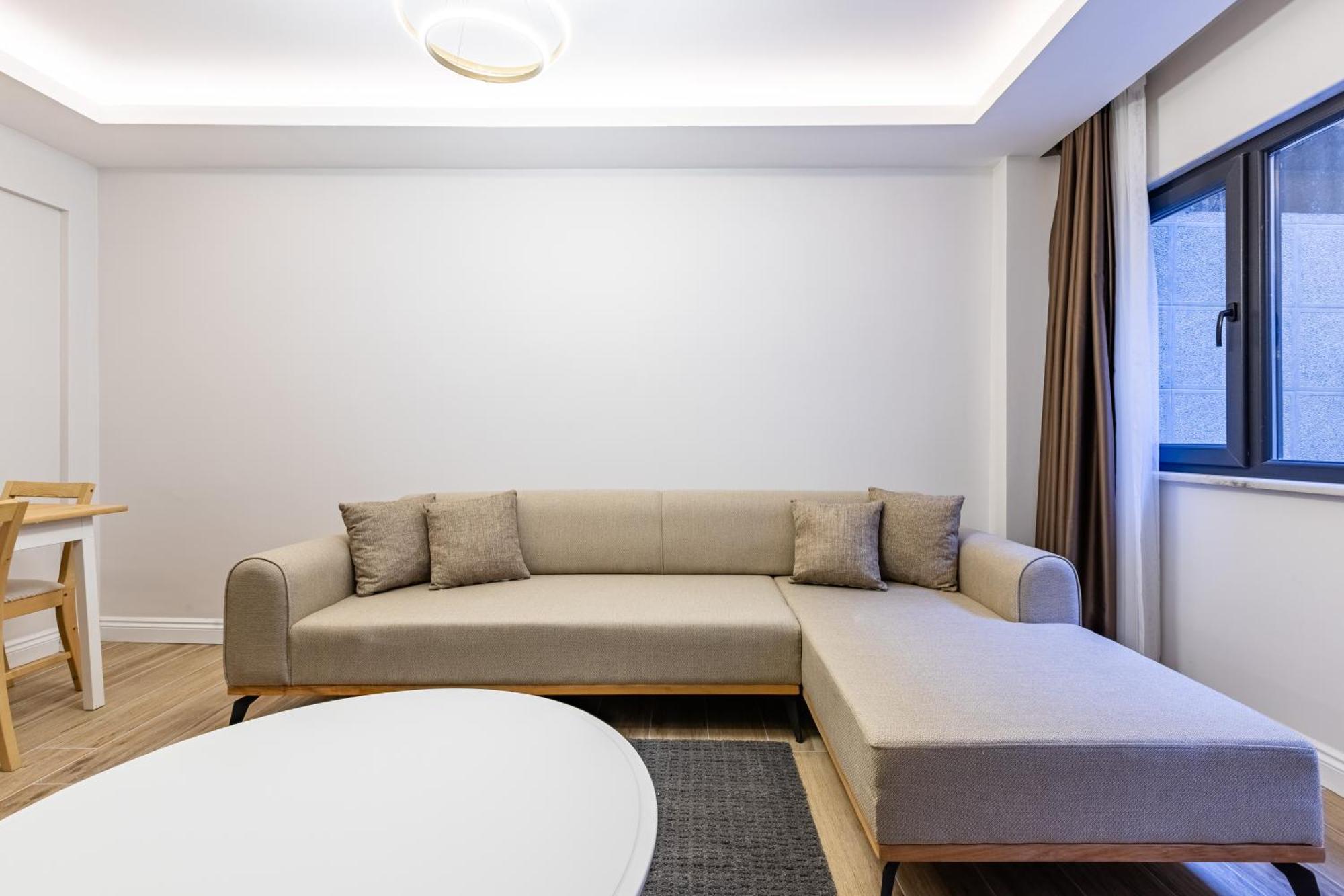 Kiztasi Apartments-orange And Blue
