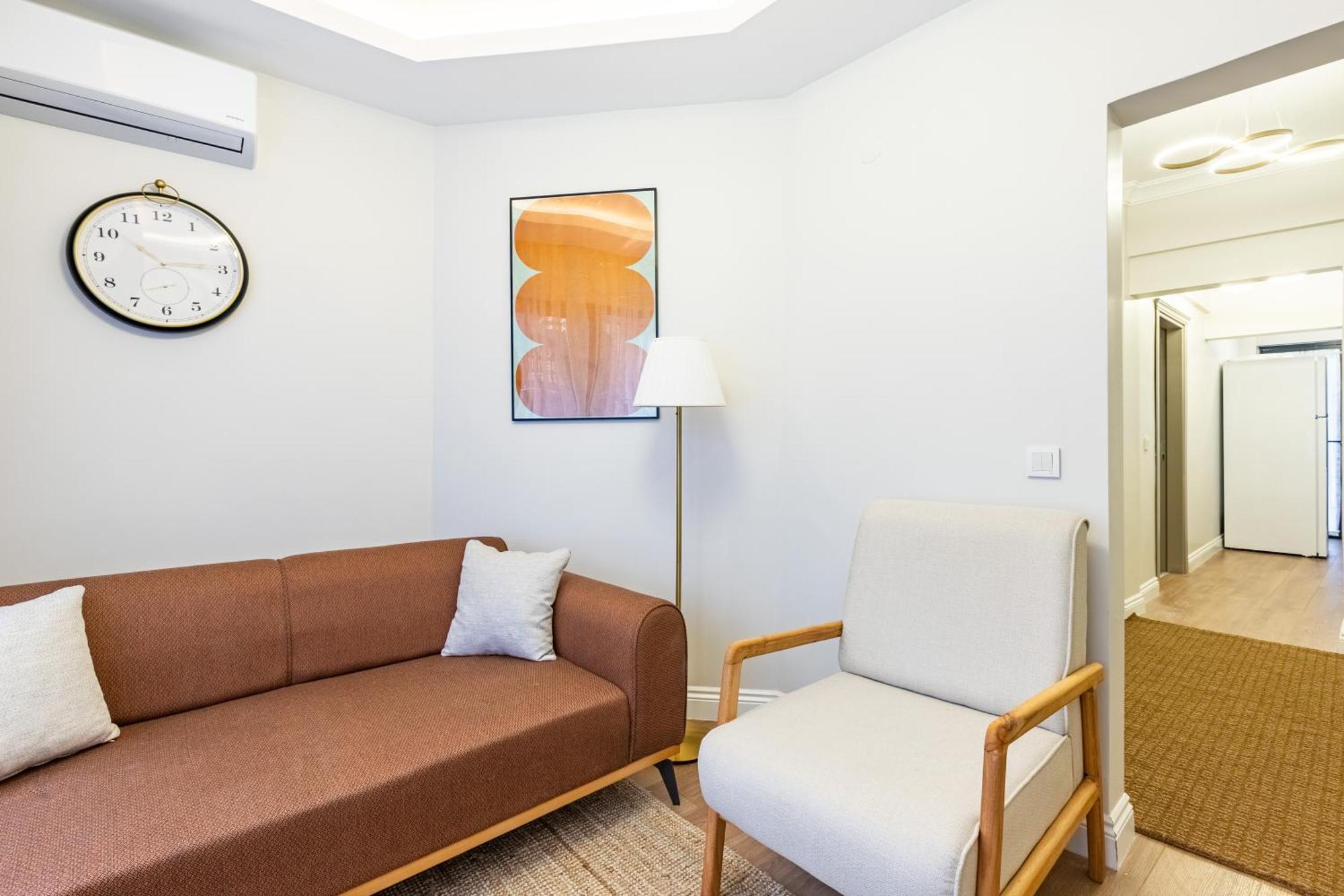 Kiztasi Apartments-orange And Blue Apartment Istanbul
