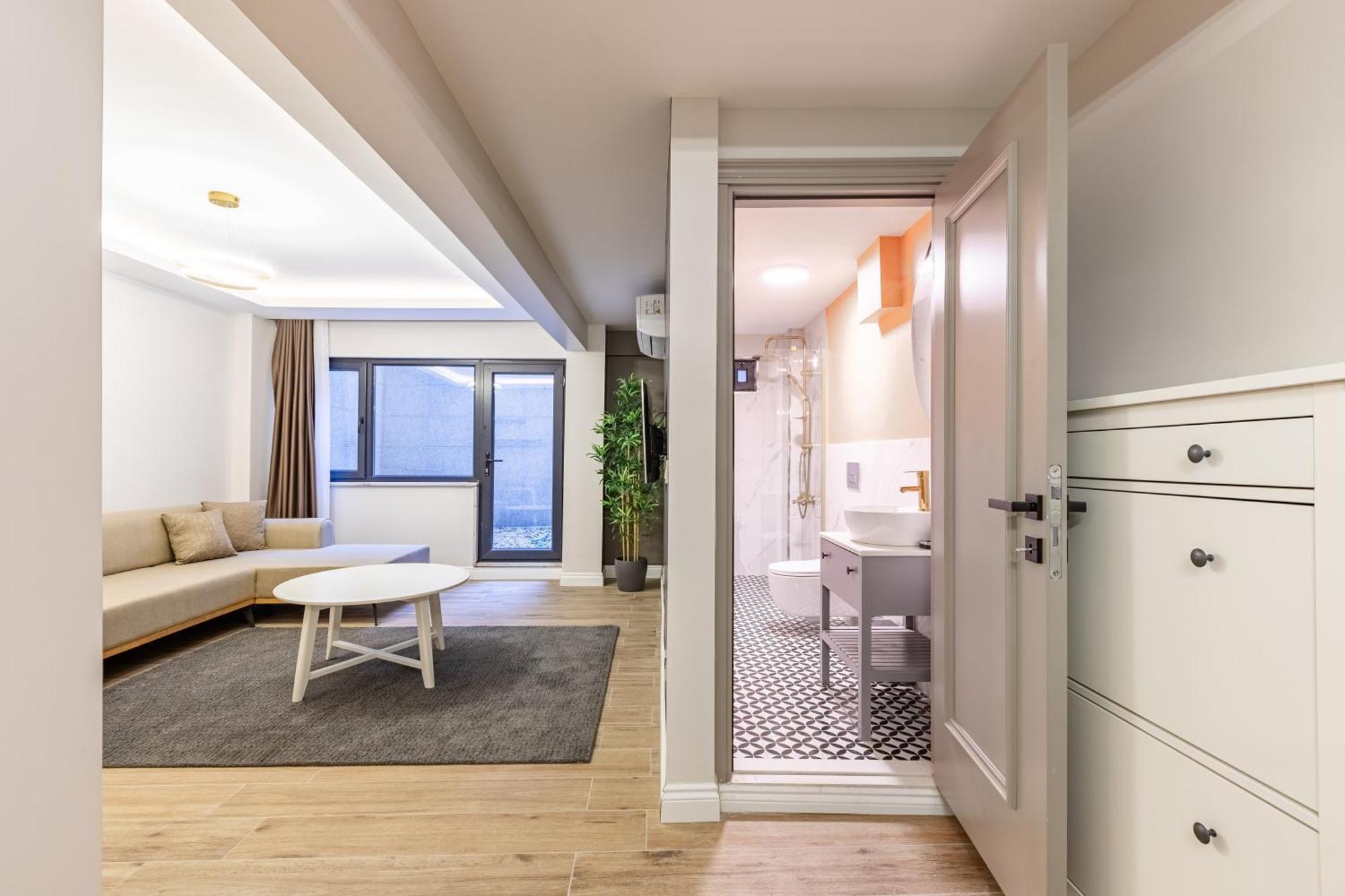 Kiztasi Apartments-orange And Blue *