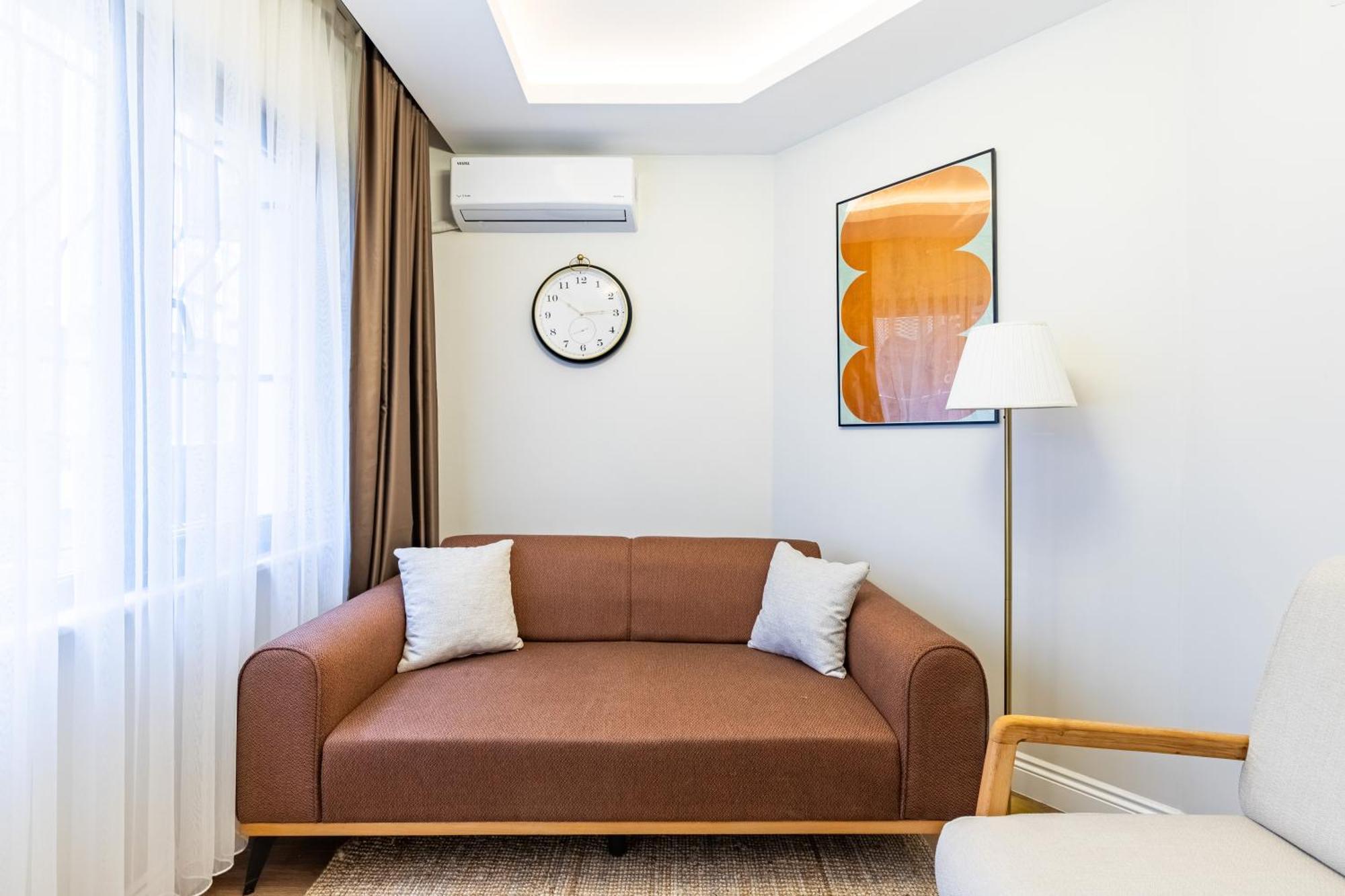 Apartment Kiztasi Apartments-orange And Blue *