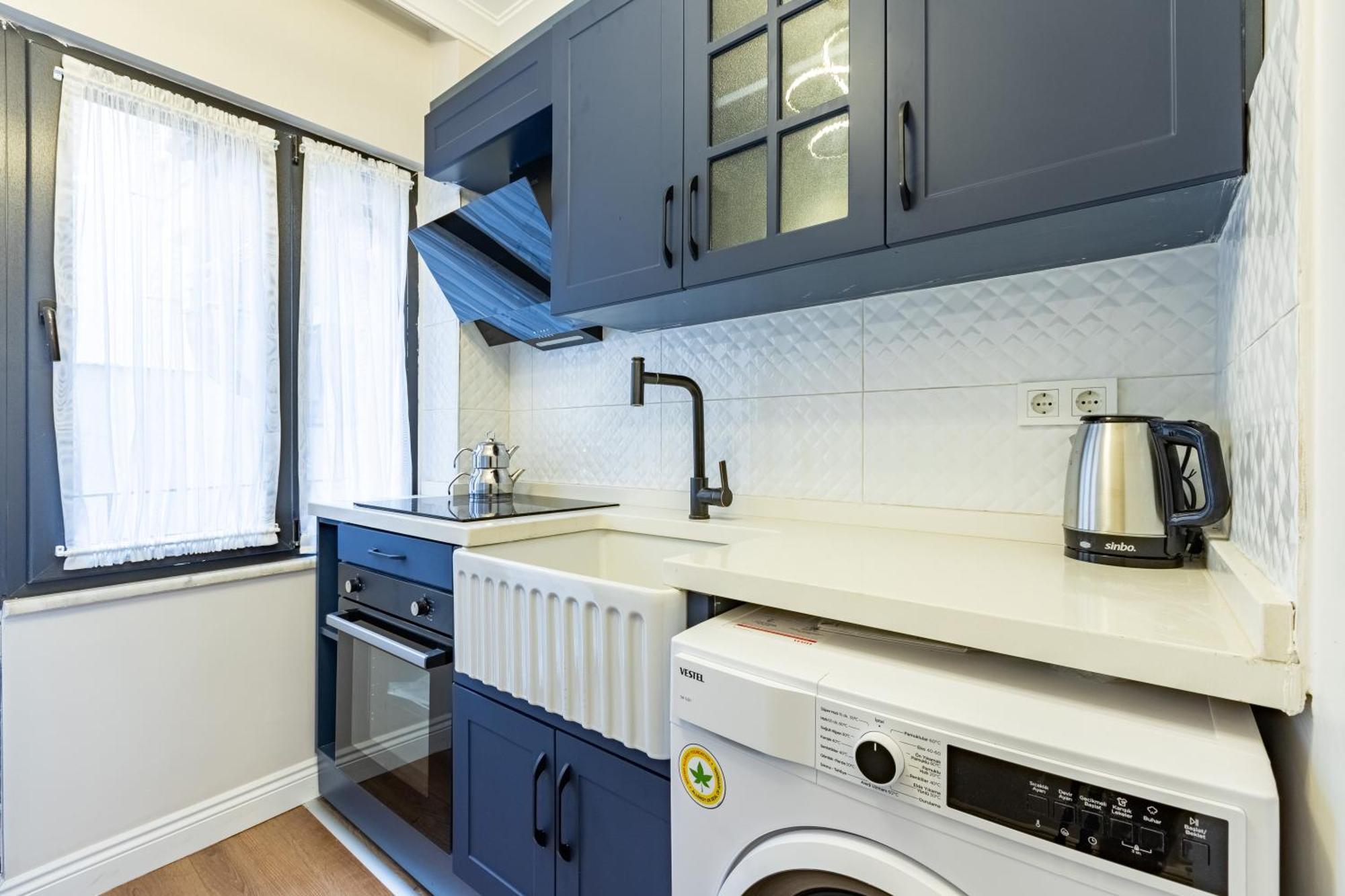 Kiztasi Apartments-orange And Blue *