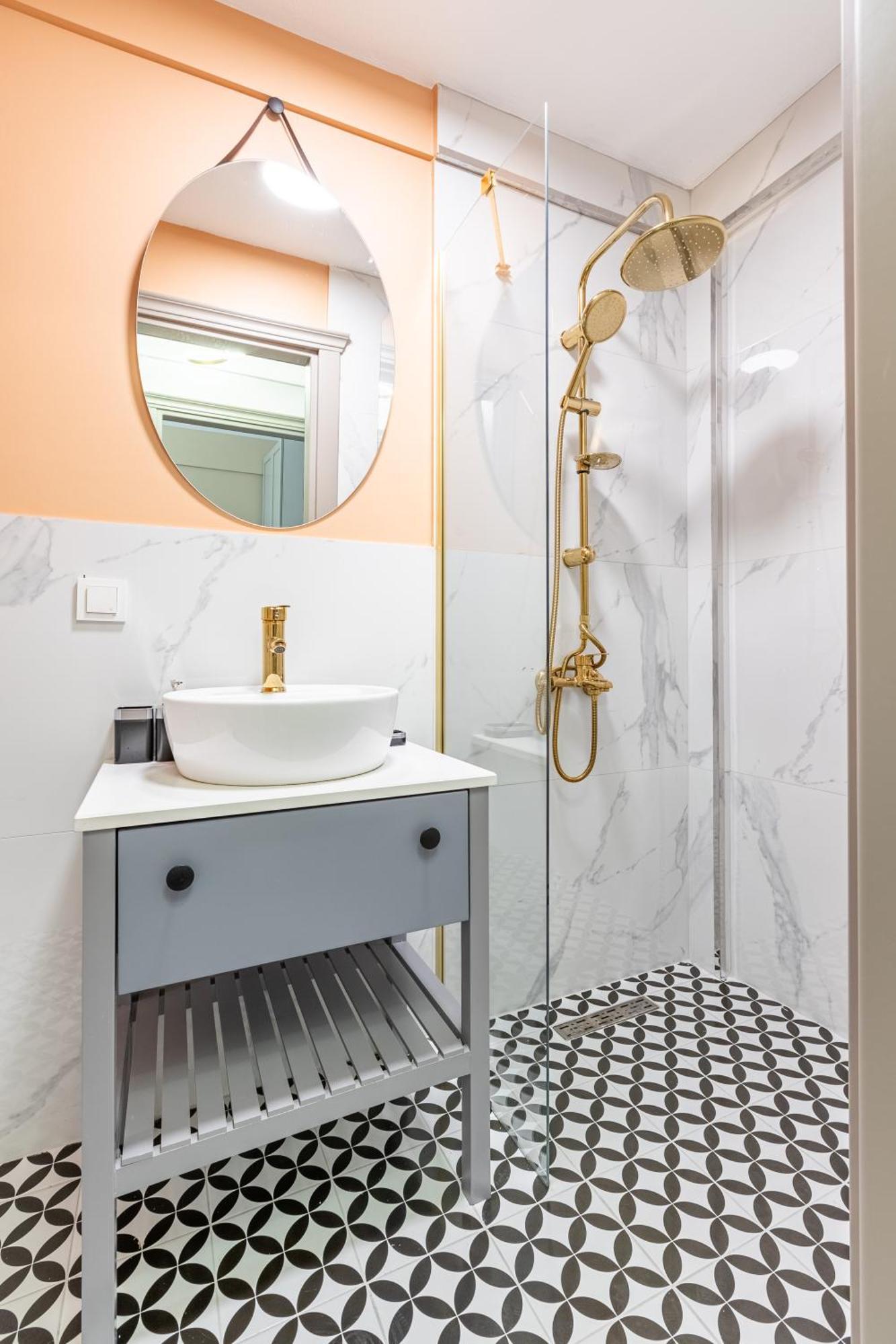 Kiztasi Apartments-orange And Blue Apartment Istanbul