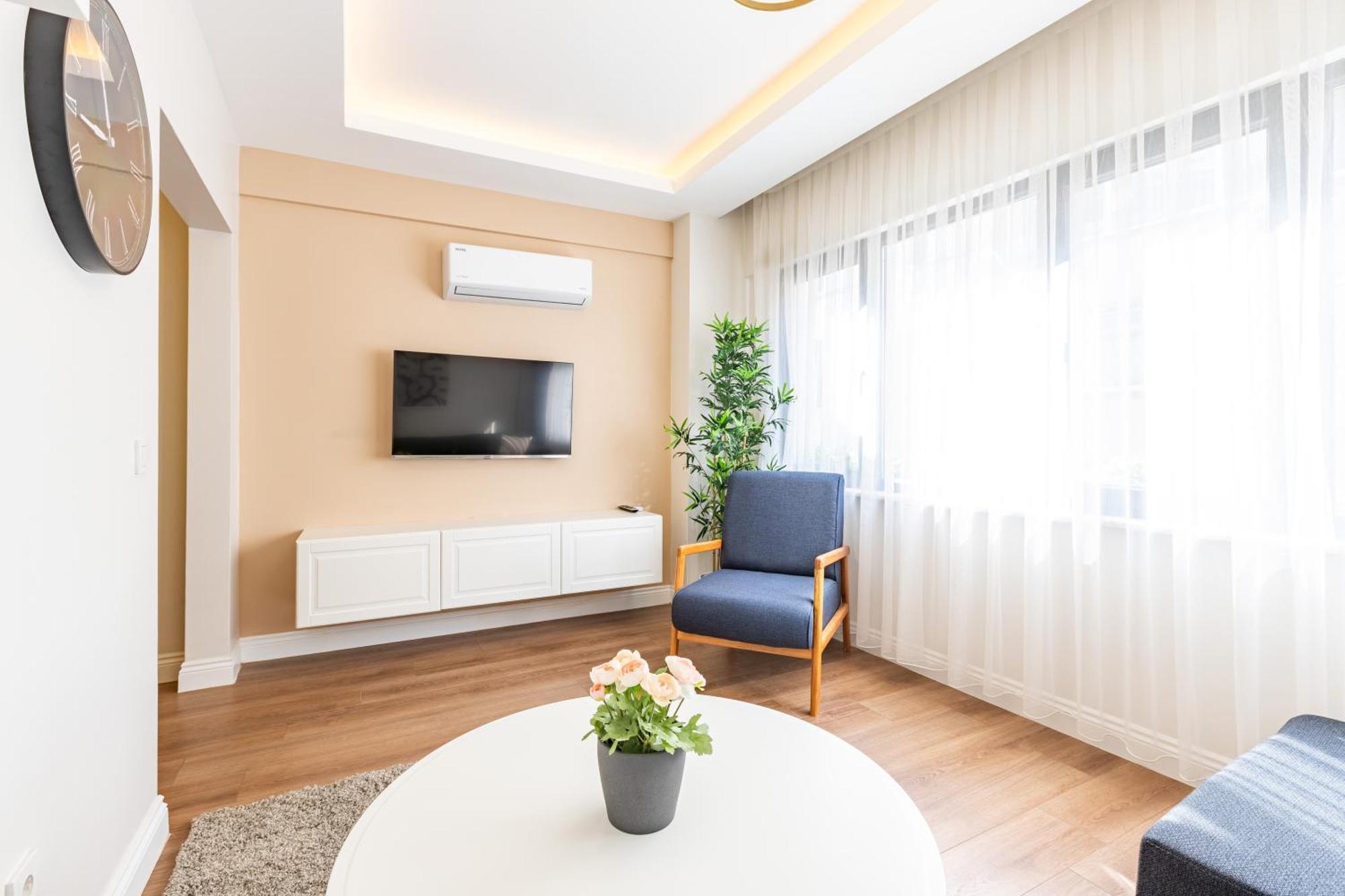 Kiztasi Apartments-orange And Blue * Istanbul