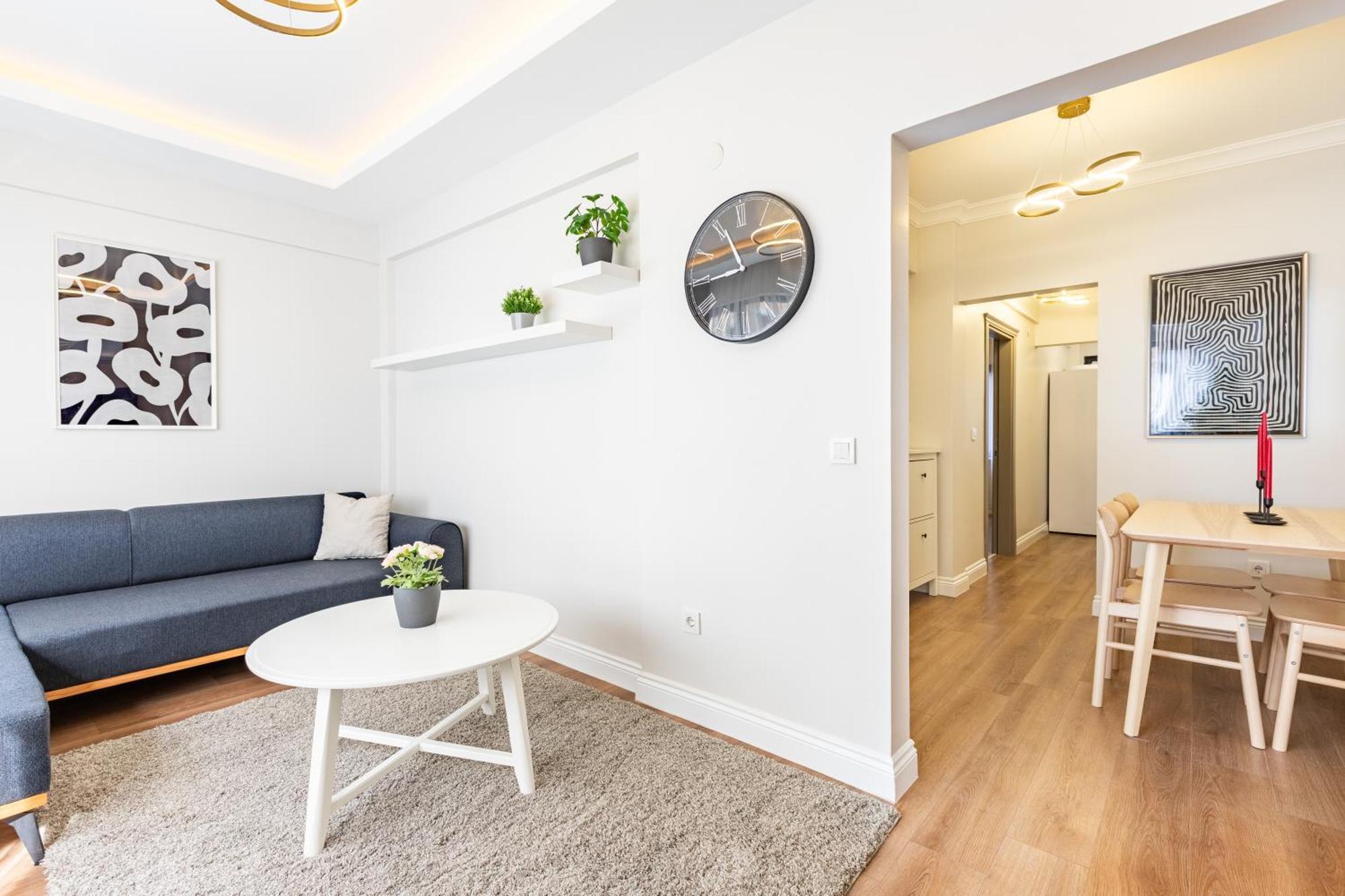 Kiztasi Apartments-orange And Blue Apartment *