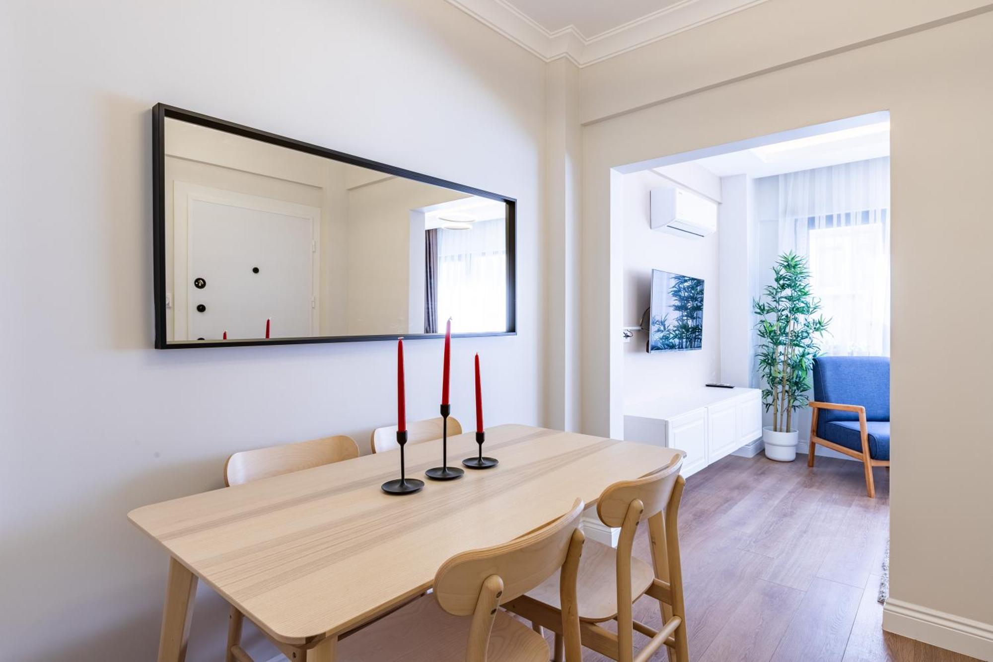Kiztasi Apartments-orange And Blue *