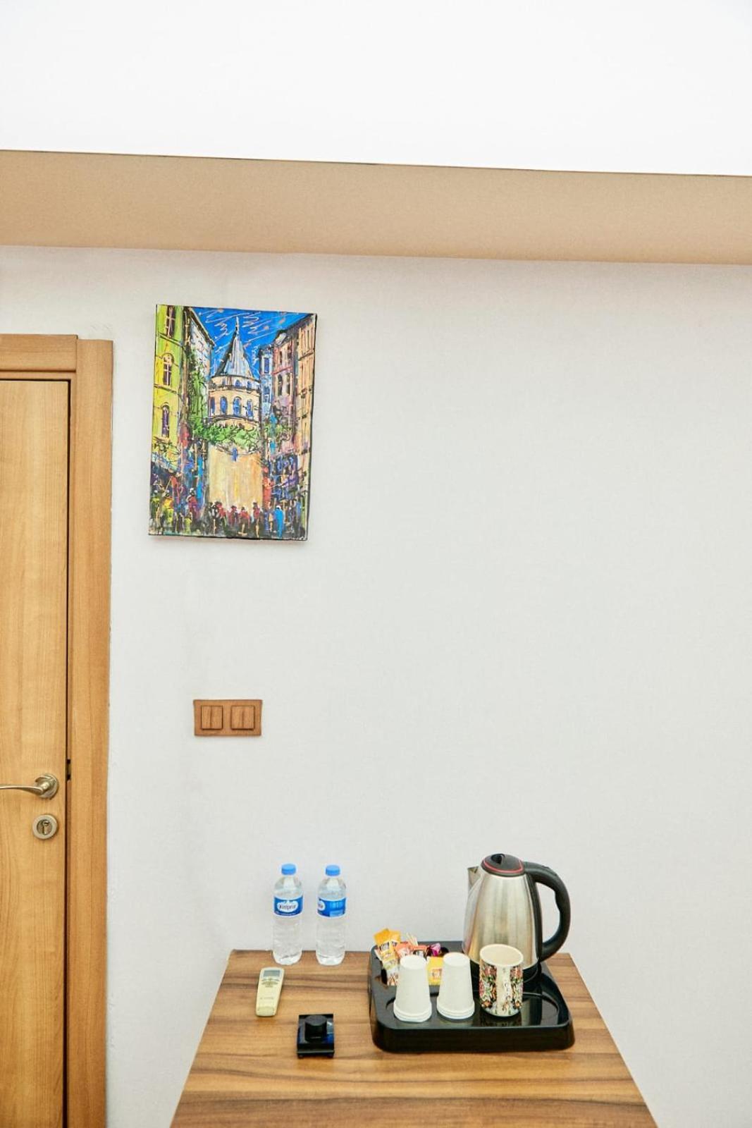 White Rabbit Apart Apartment