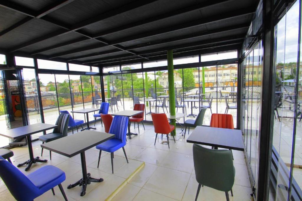 Gueler Palas 3*
