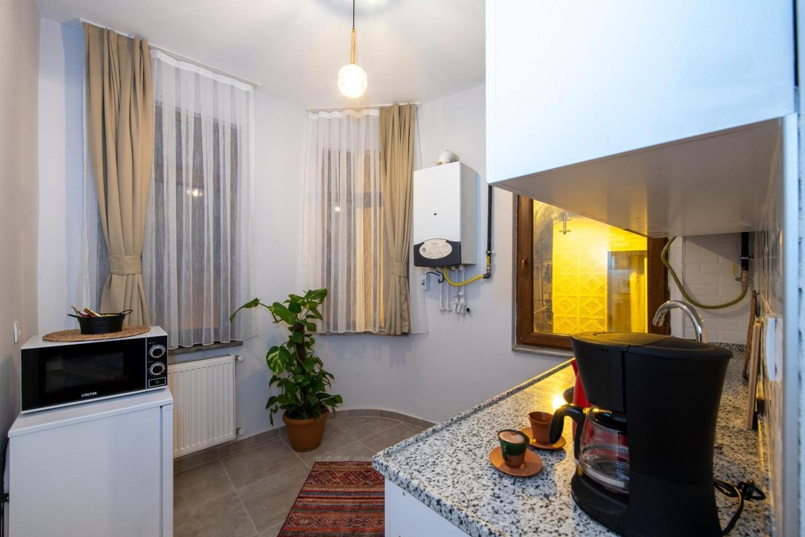 Apartment Historical Levantine Flat @heart Of Taksim