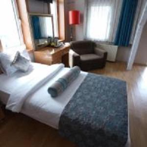 Golden Palace Sea View Hotel 3*