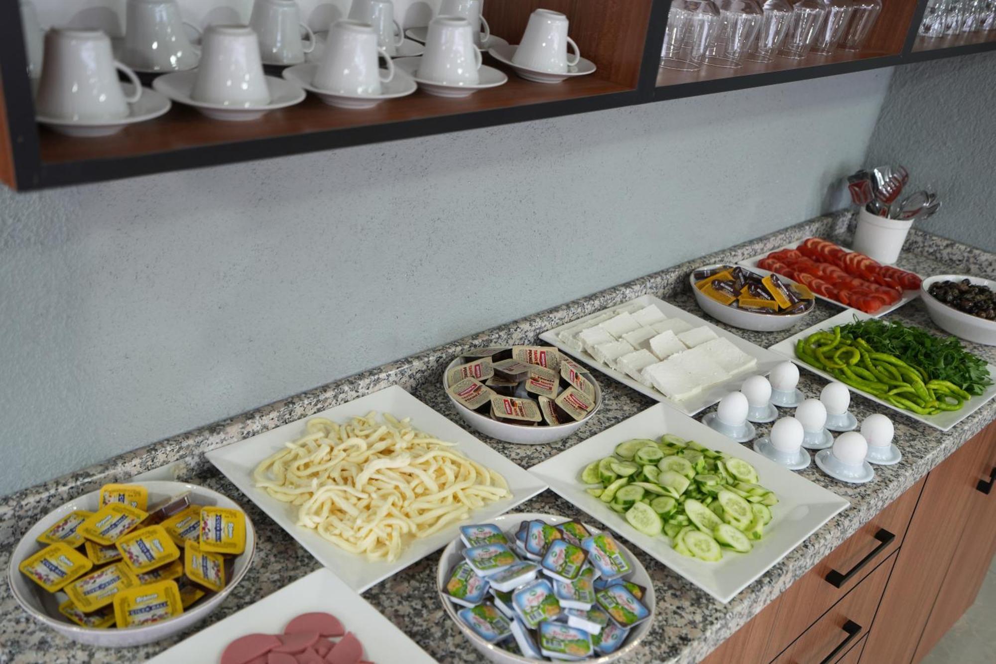 Grand Montıno Otel *