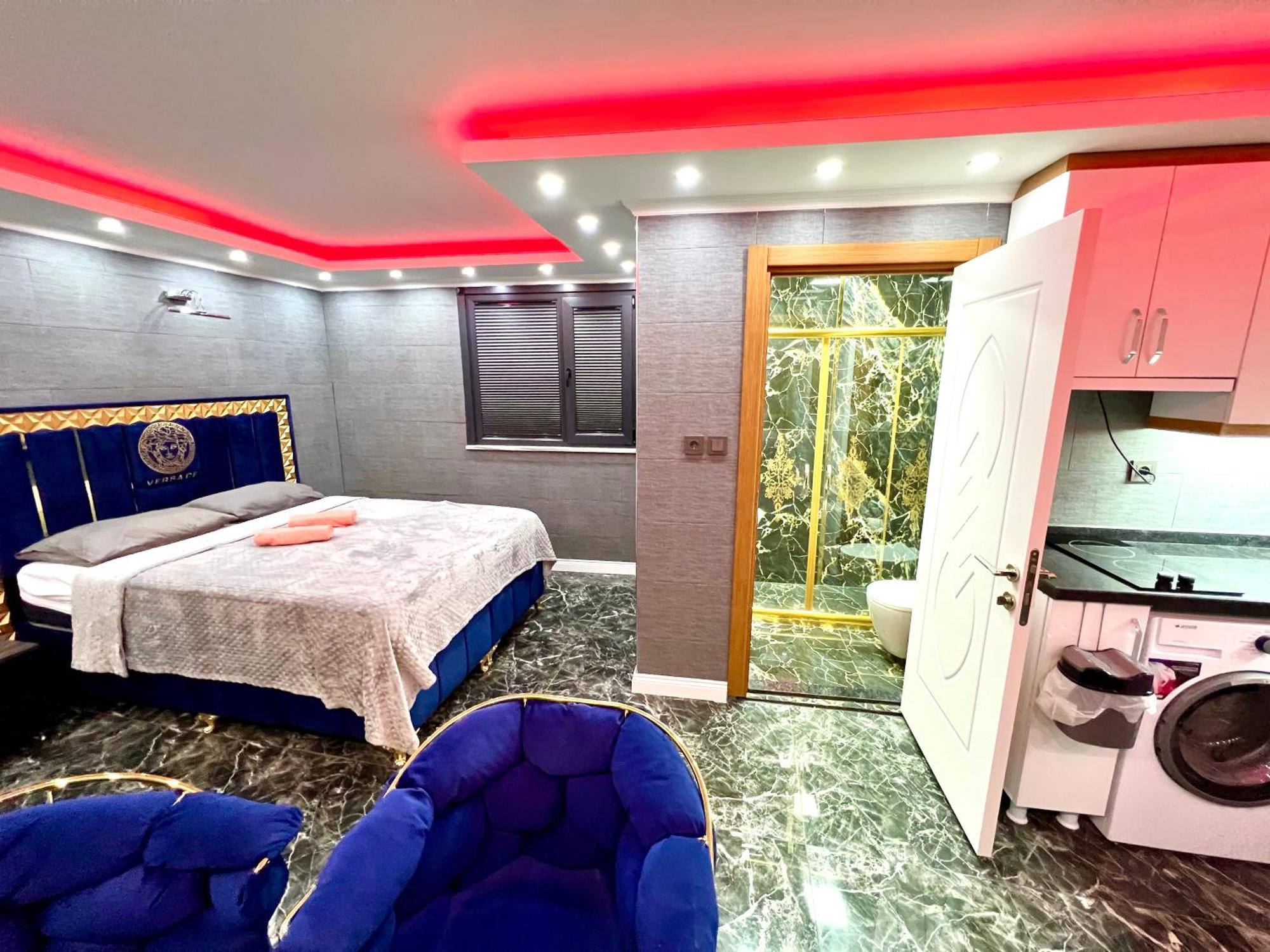 Levent Palace *
