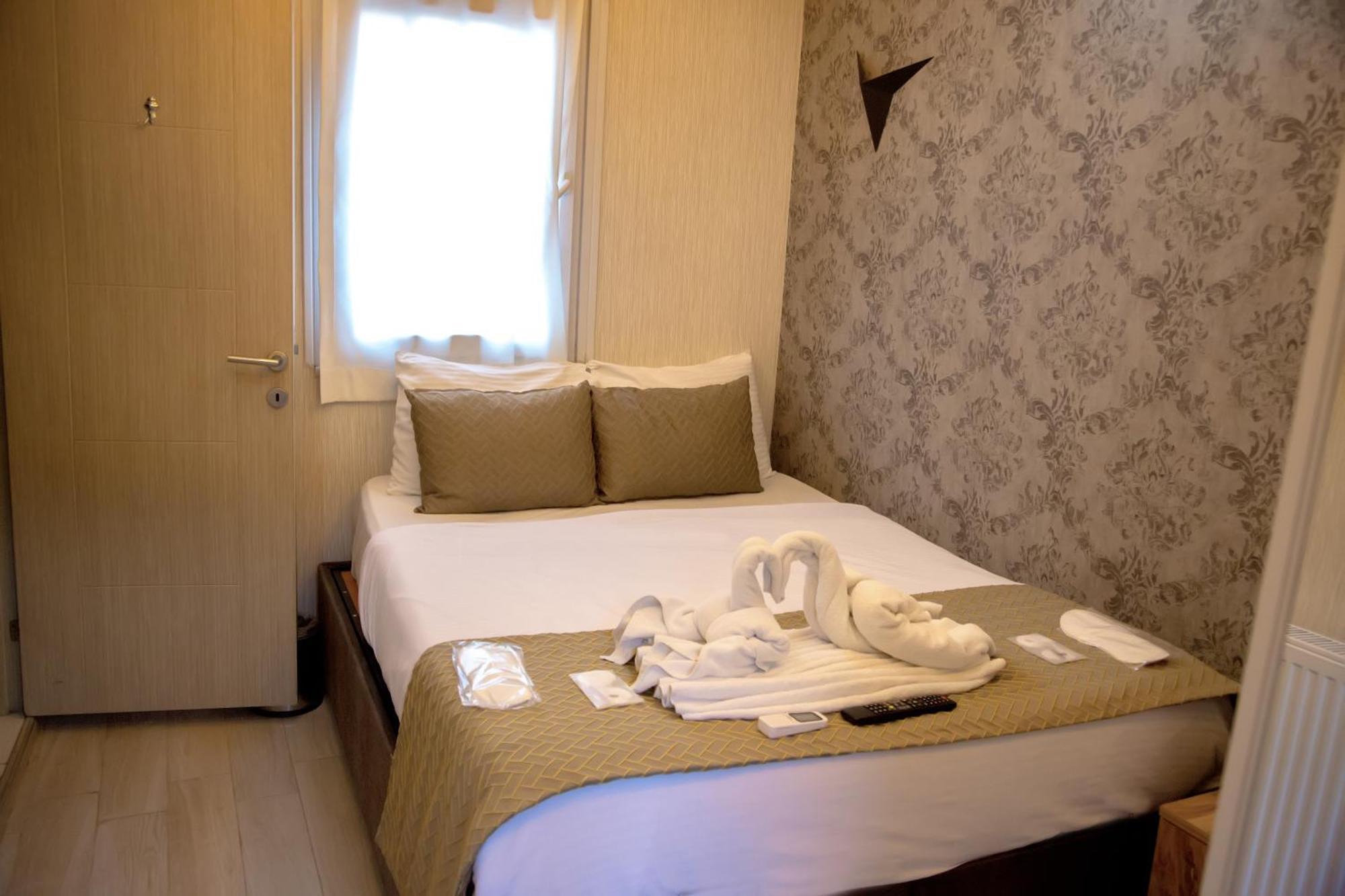 Honey Hotel