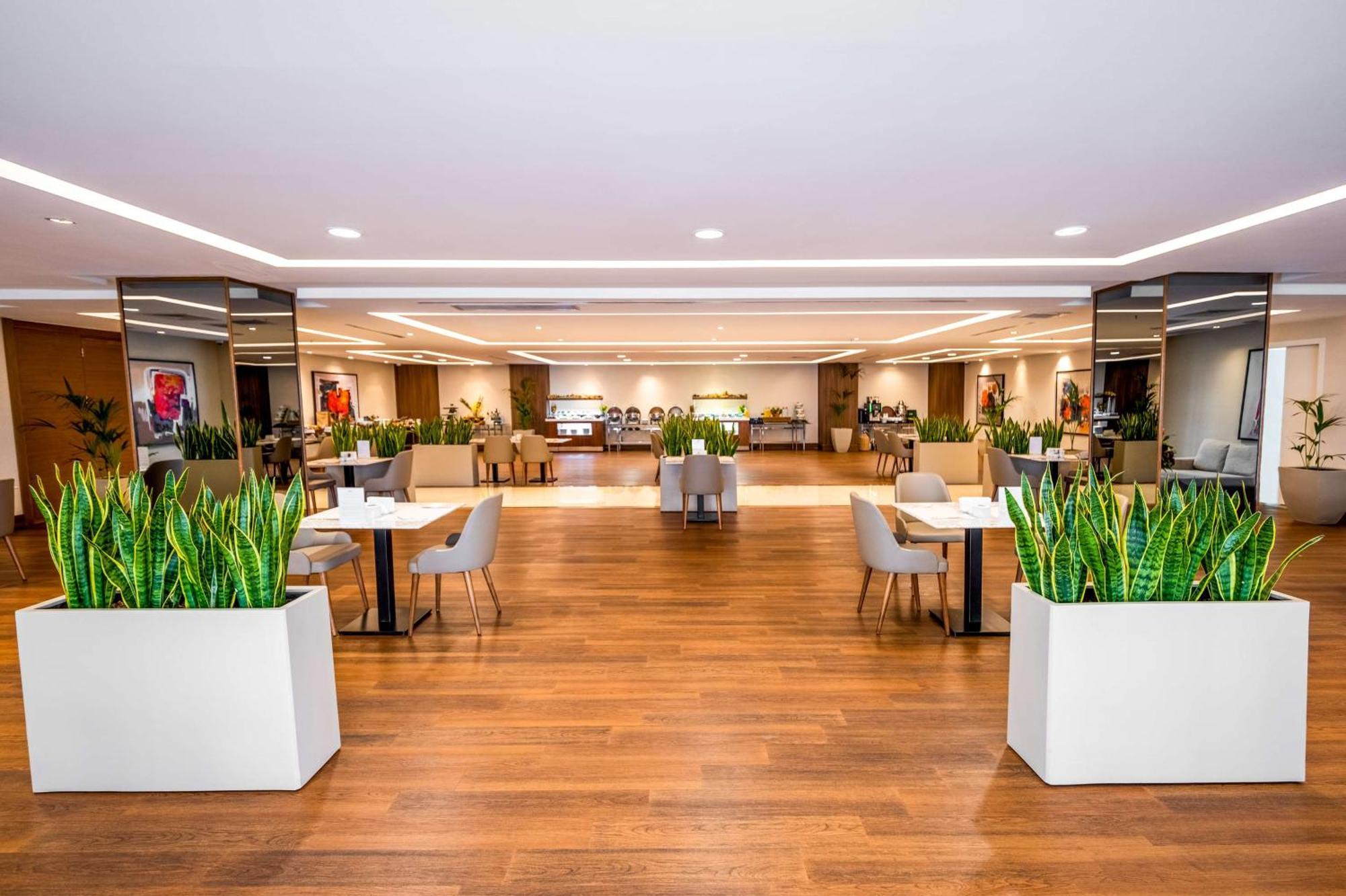 Radisson Residences Avrupa Tem İstanbul