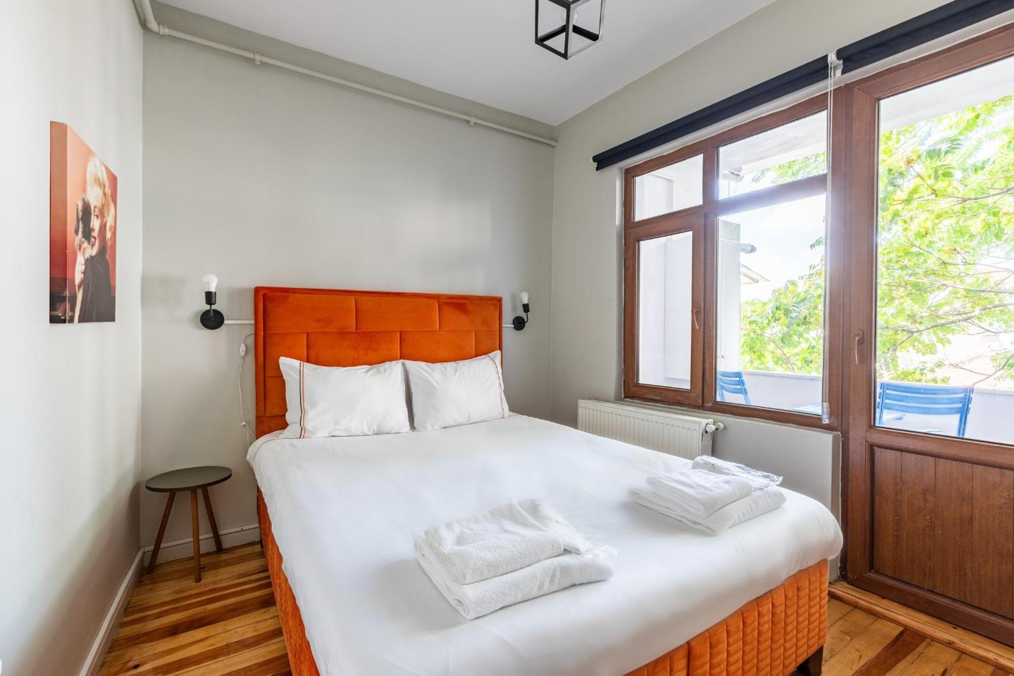 Pin Exclusive 1 Bd Taksim B4 Apartment