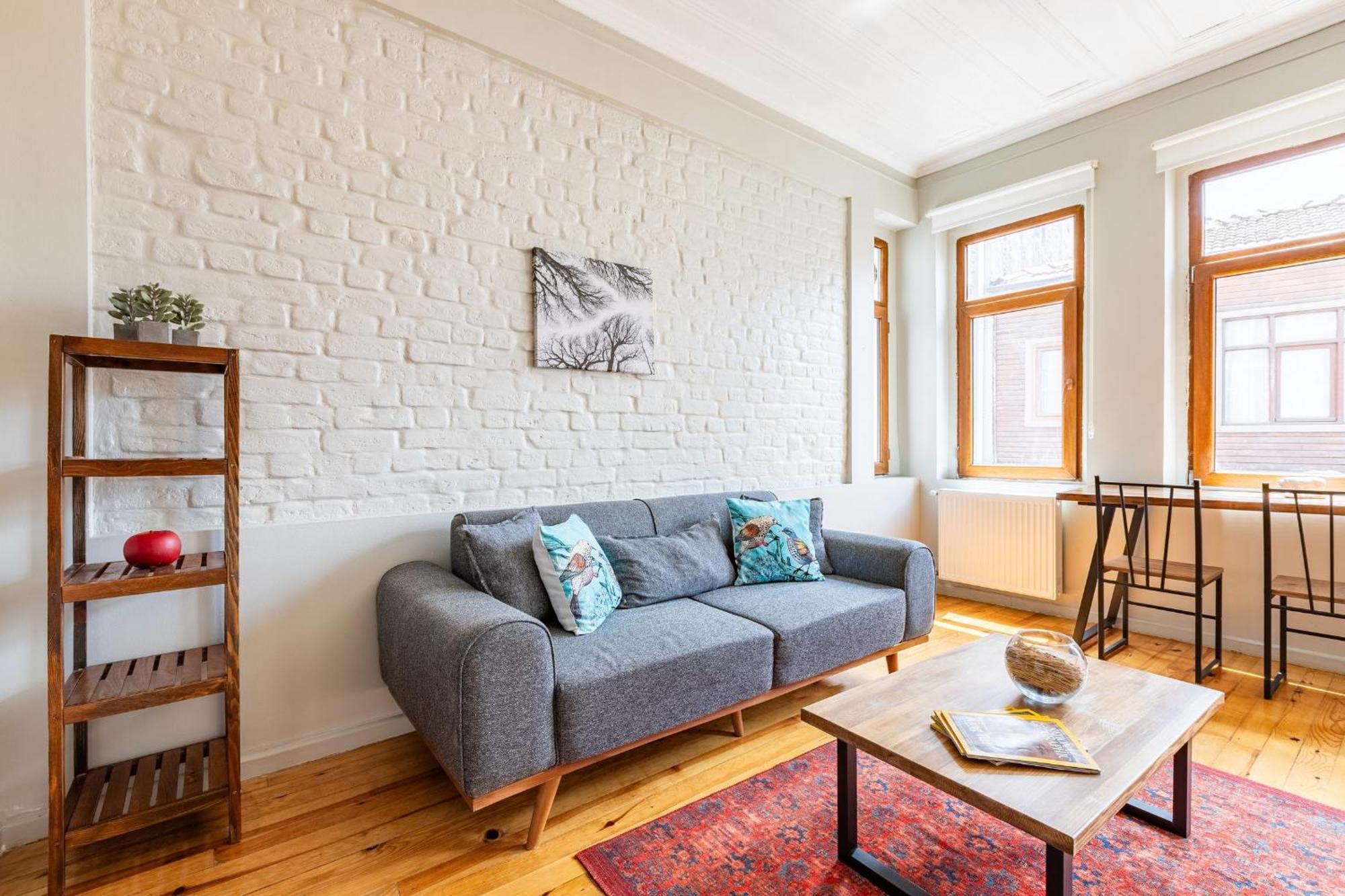 Pin Exclusive 1 Bd Taksim B3 *