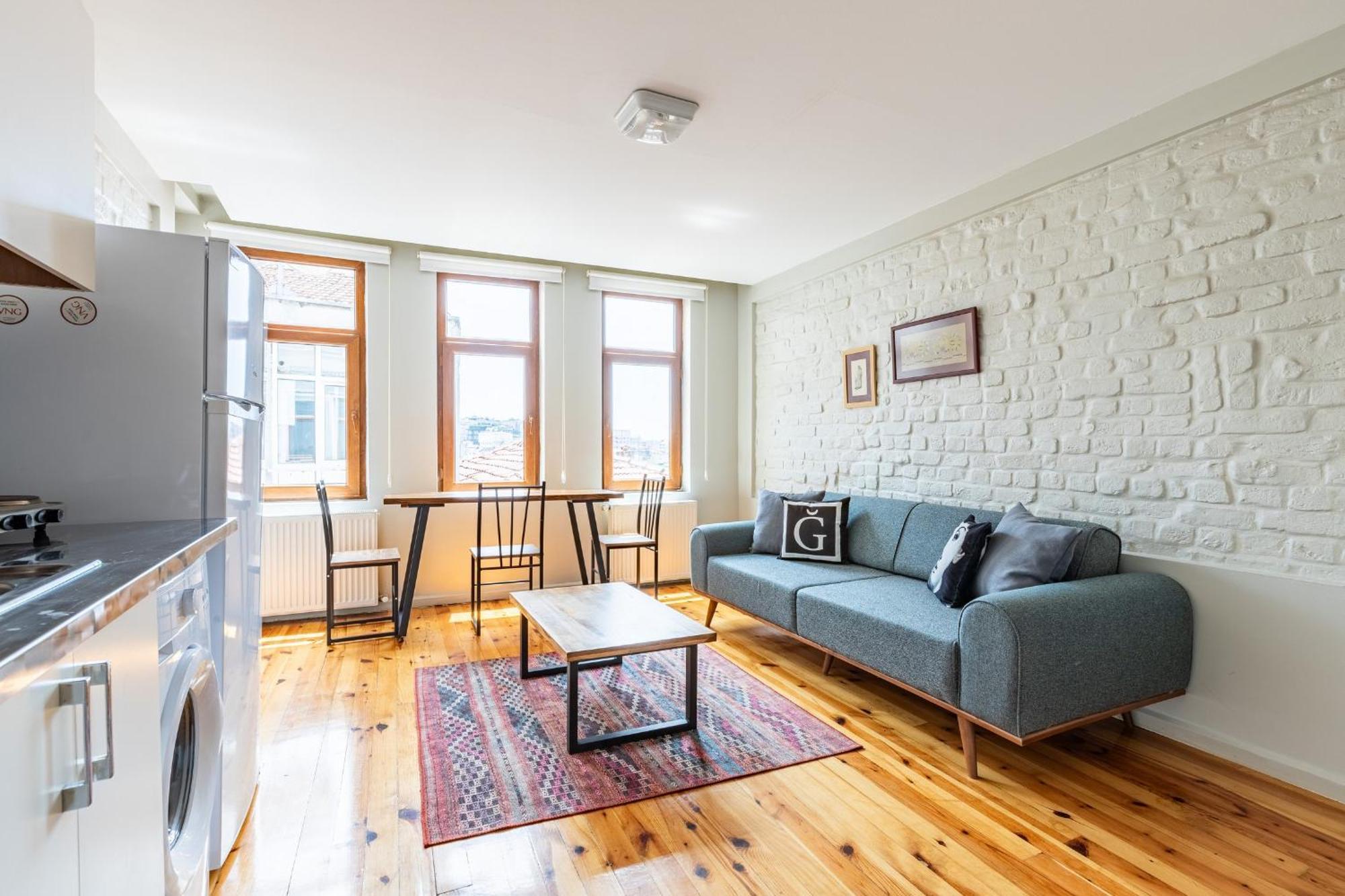 Pin Exclusive 1 Bd Taksim A5 *