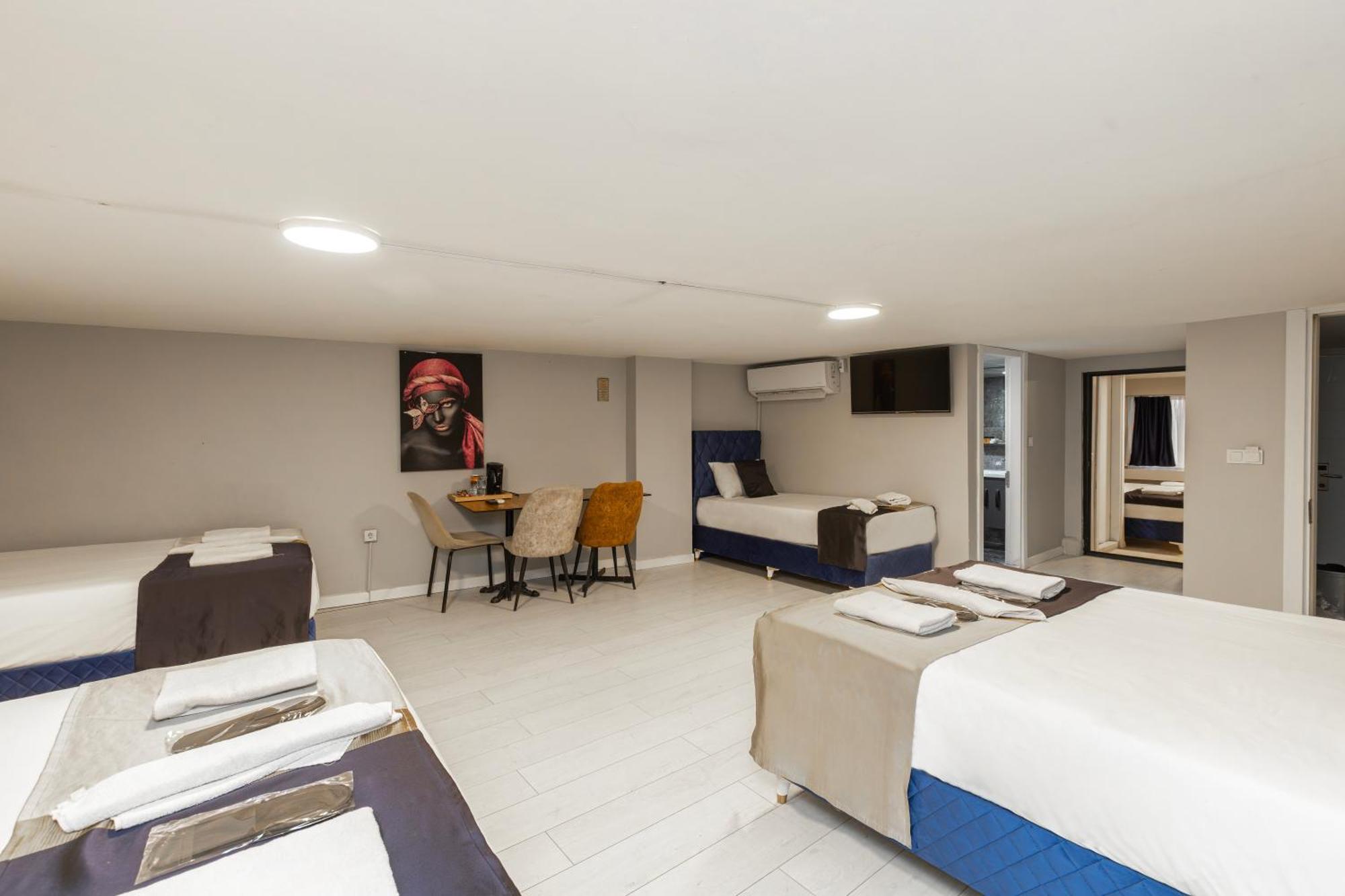 Sirkeci Grand Family & Hotel