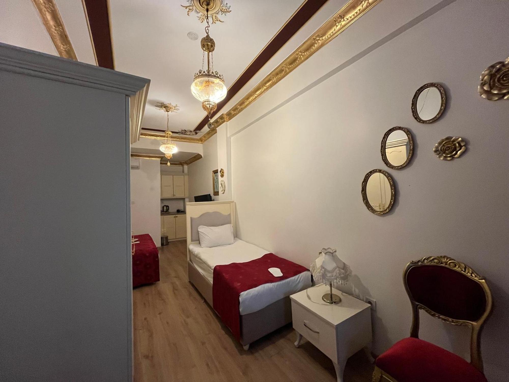 Le Safran Hotel *