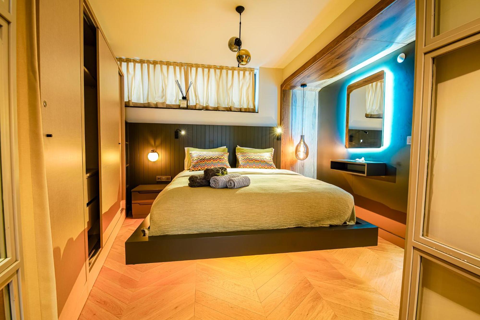 Designer In Art District With Terrace Garden Apartamento Istambul