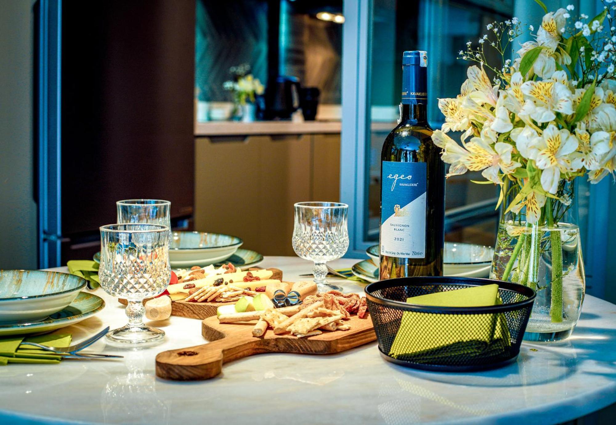 Apartamento Designer In Art District With Terrace Garden Istambul