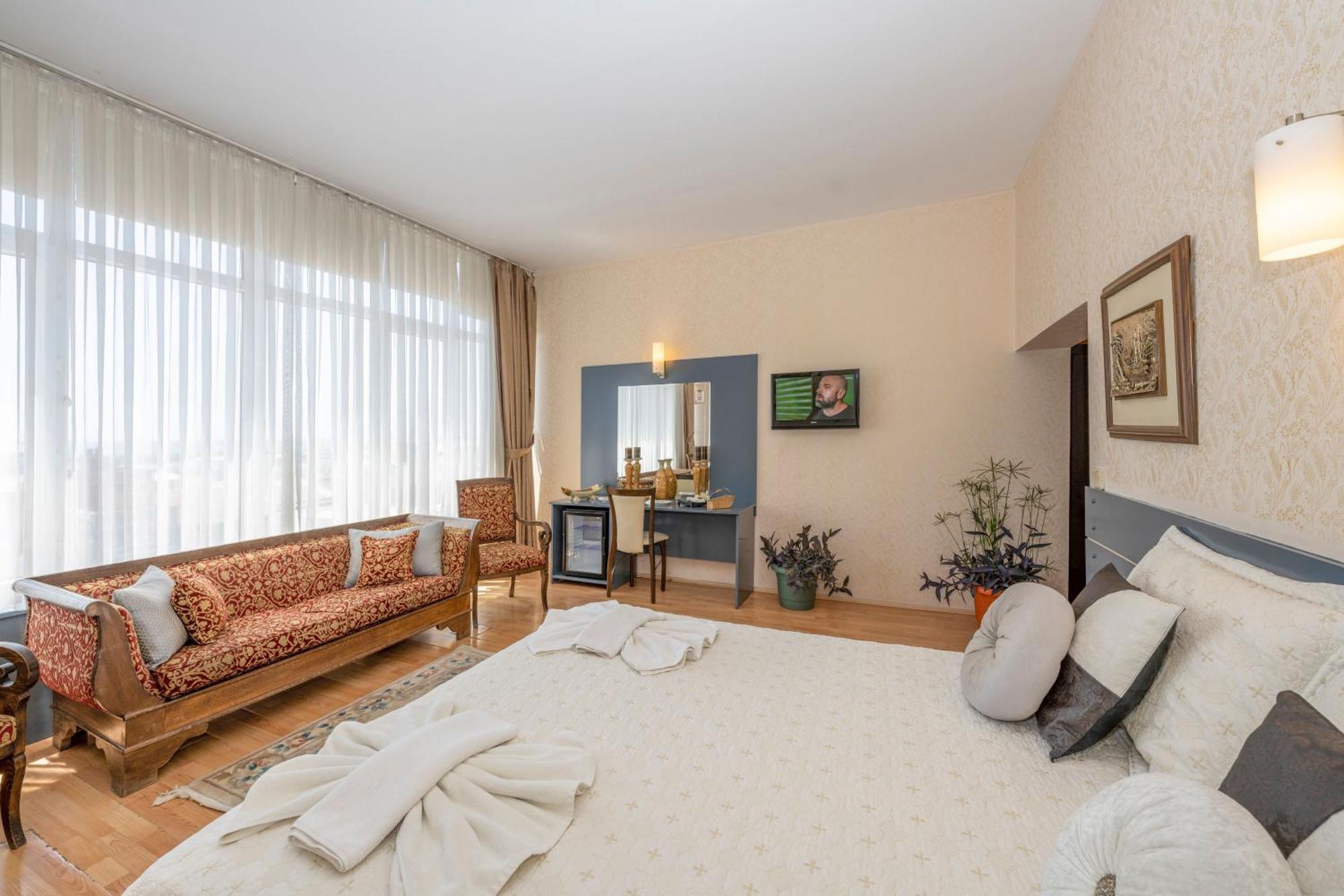 Grand Ons Otel 3*