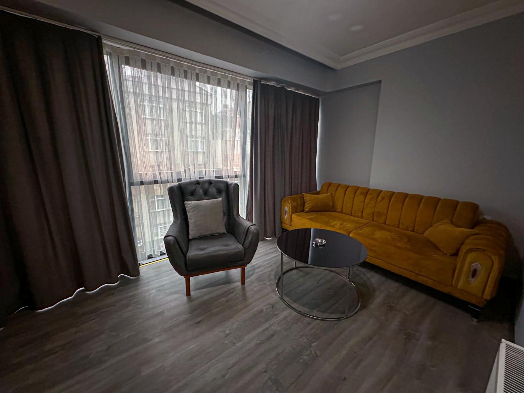 Lizasuit Hotel