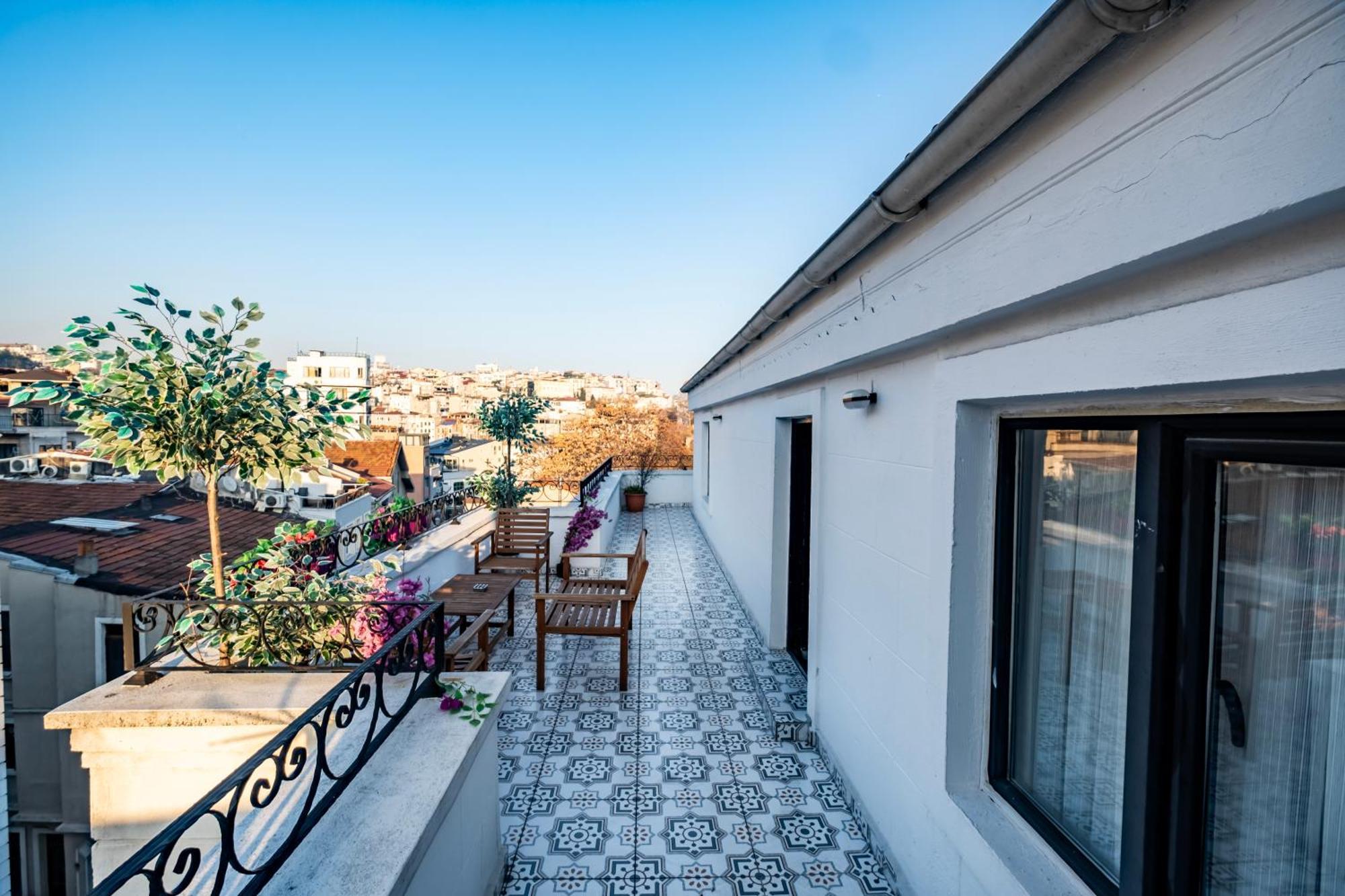 Selvese Collection Hotel Galata 1875 Hotel 2*