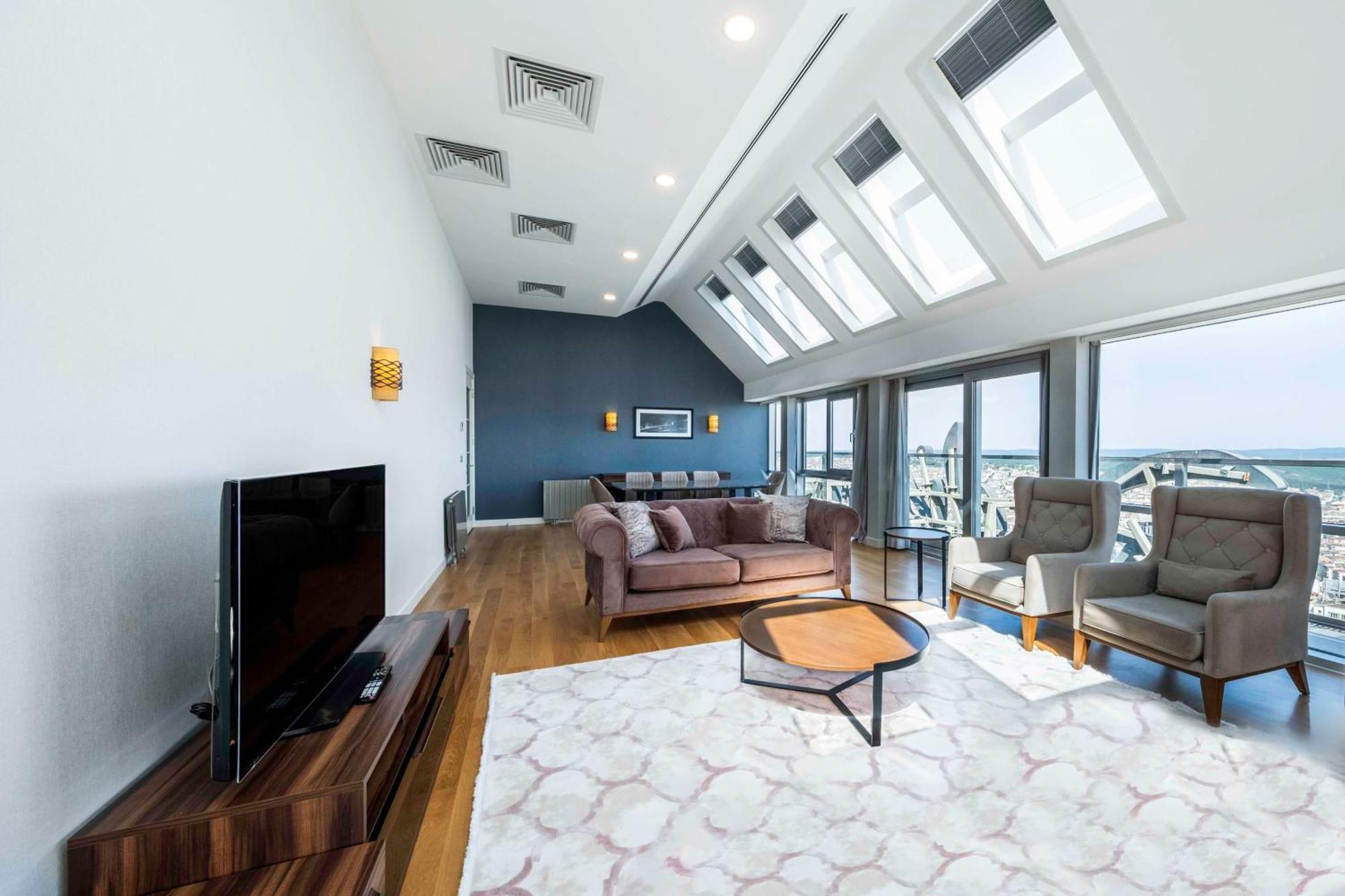 Radisson Residences Avrupa Tem 4*