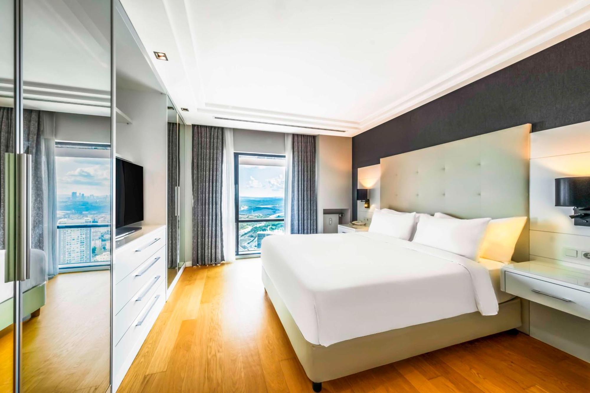Radisson Residences Avrupa Tem Otel 4*