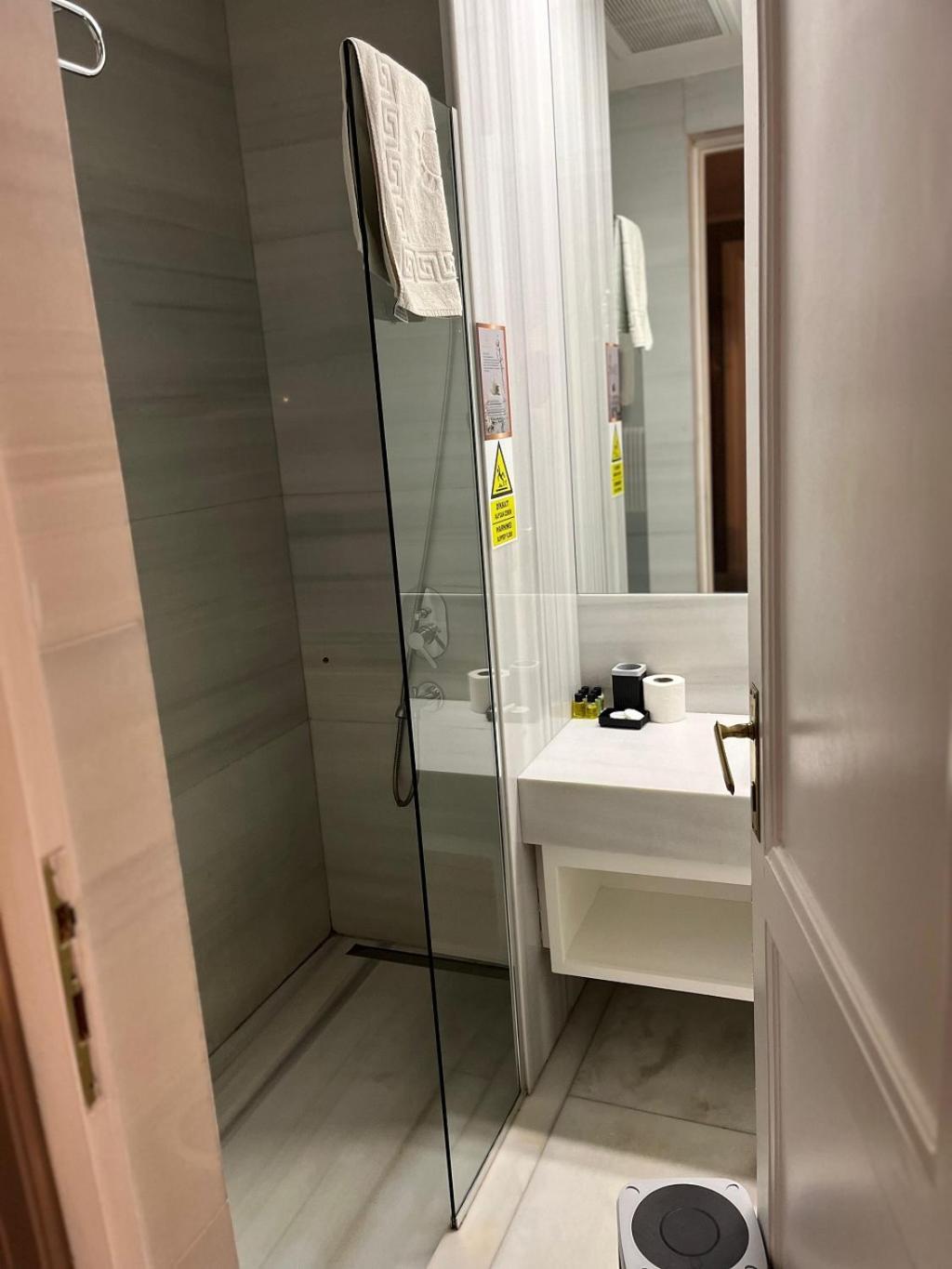 Hotel Lina Taksim Pera 4*