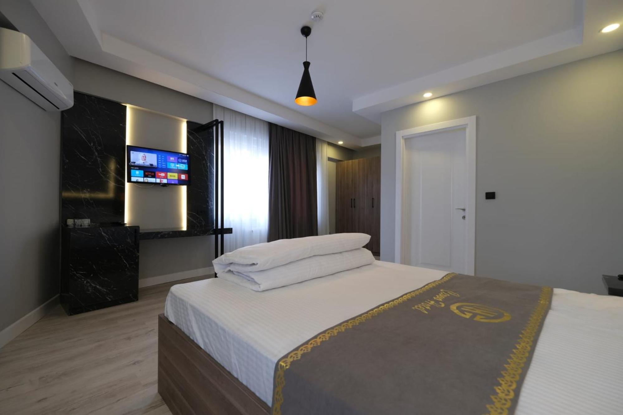 Kaya Hotel Saw *