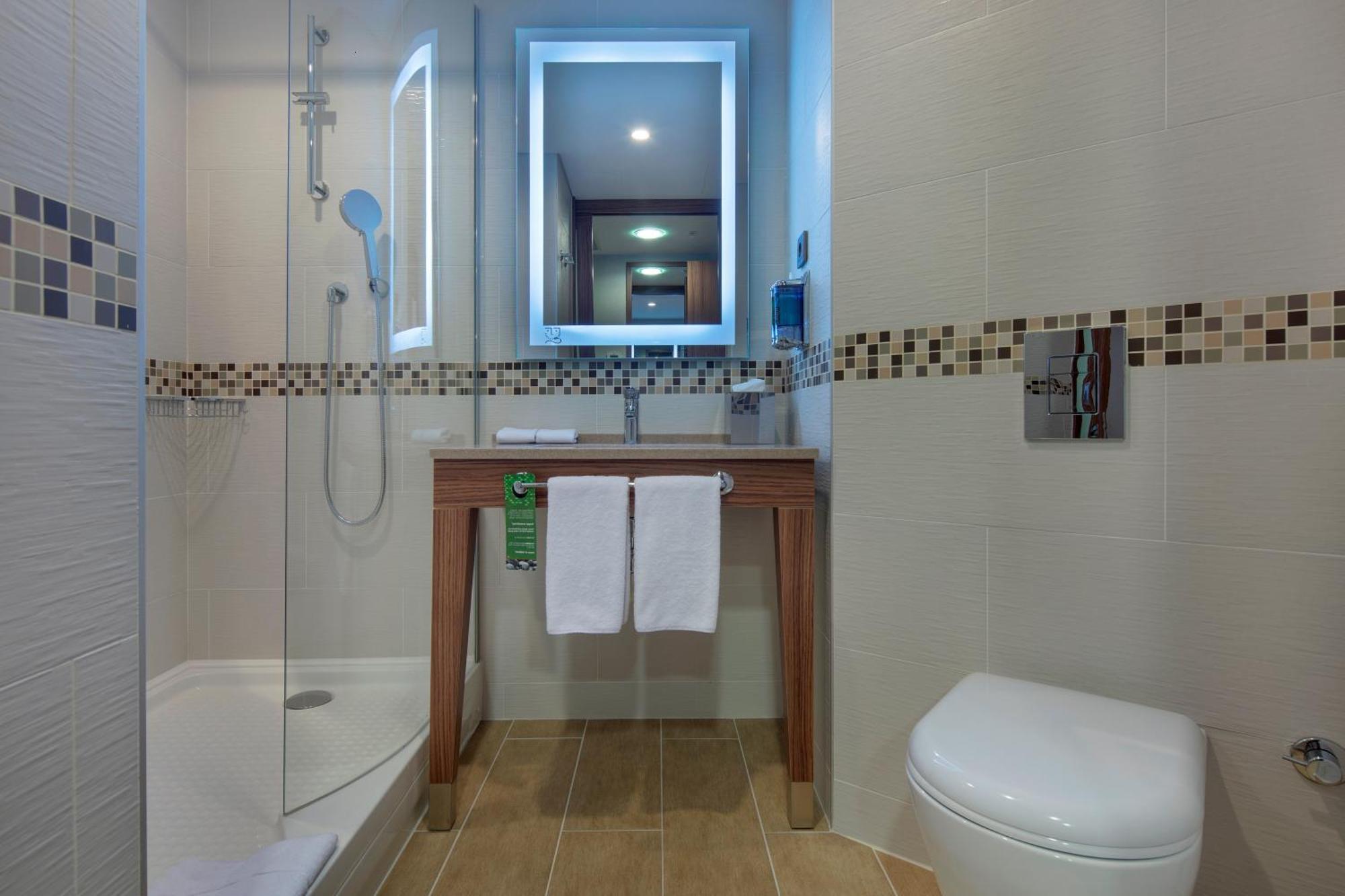 Hampton By Hilton Kayasehir