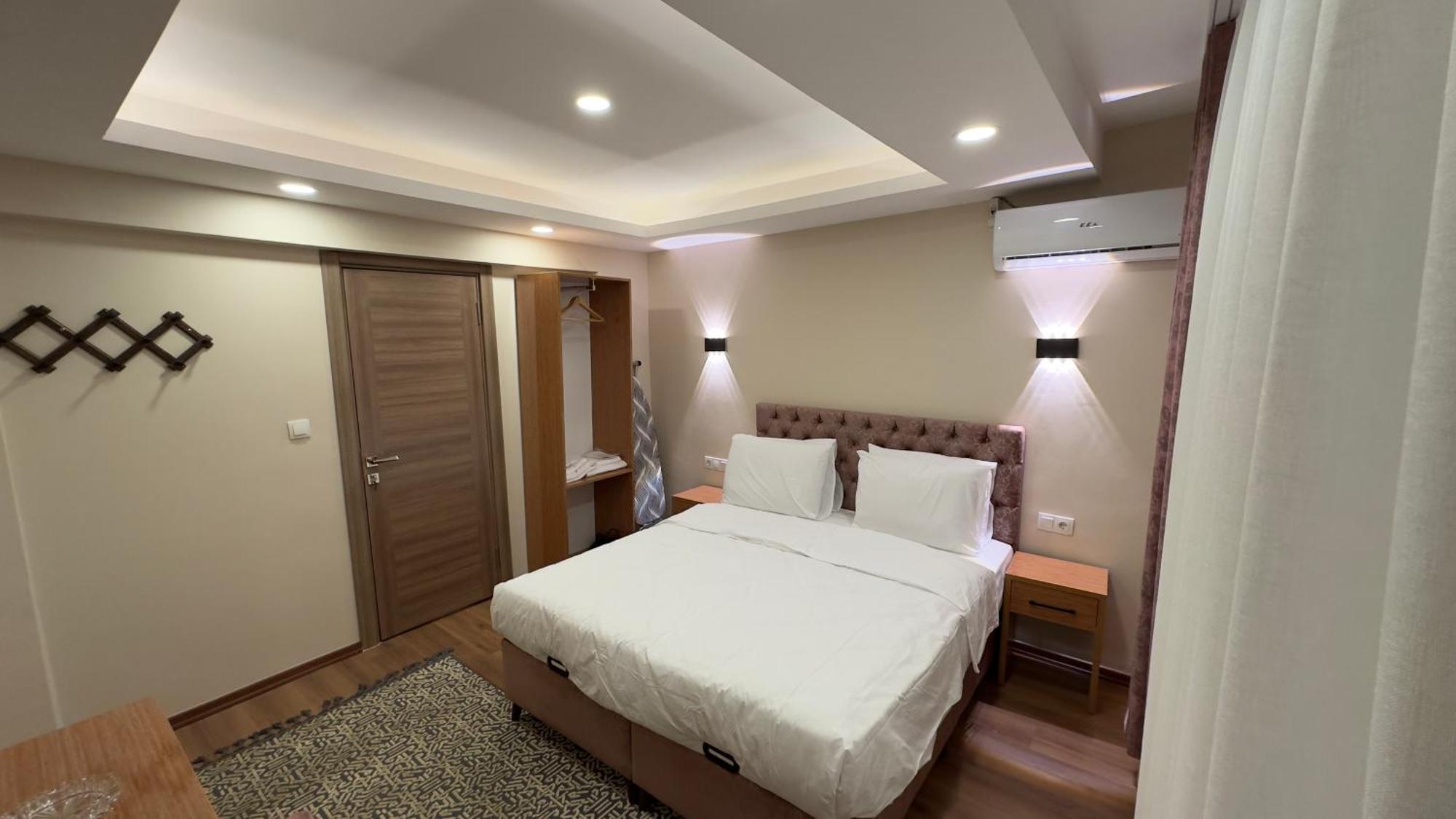 Golden Tulip *
