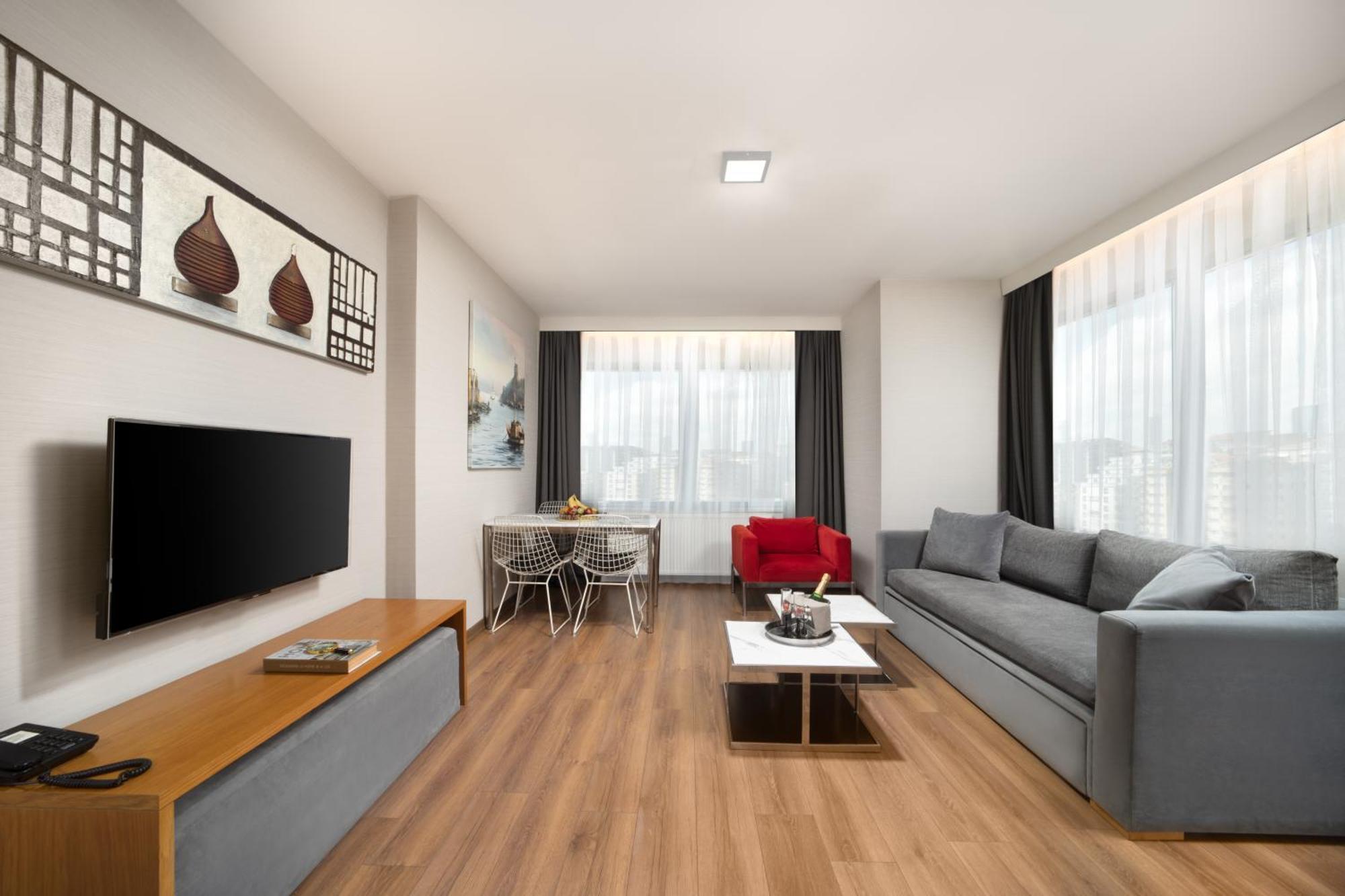 Nish Atasehir Hotel