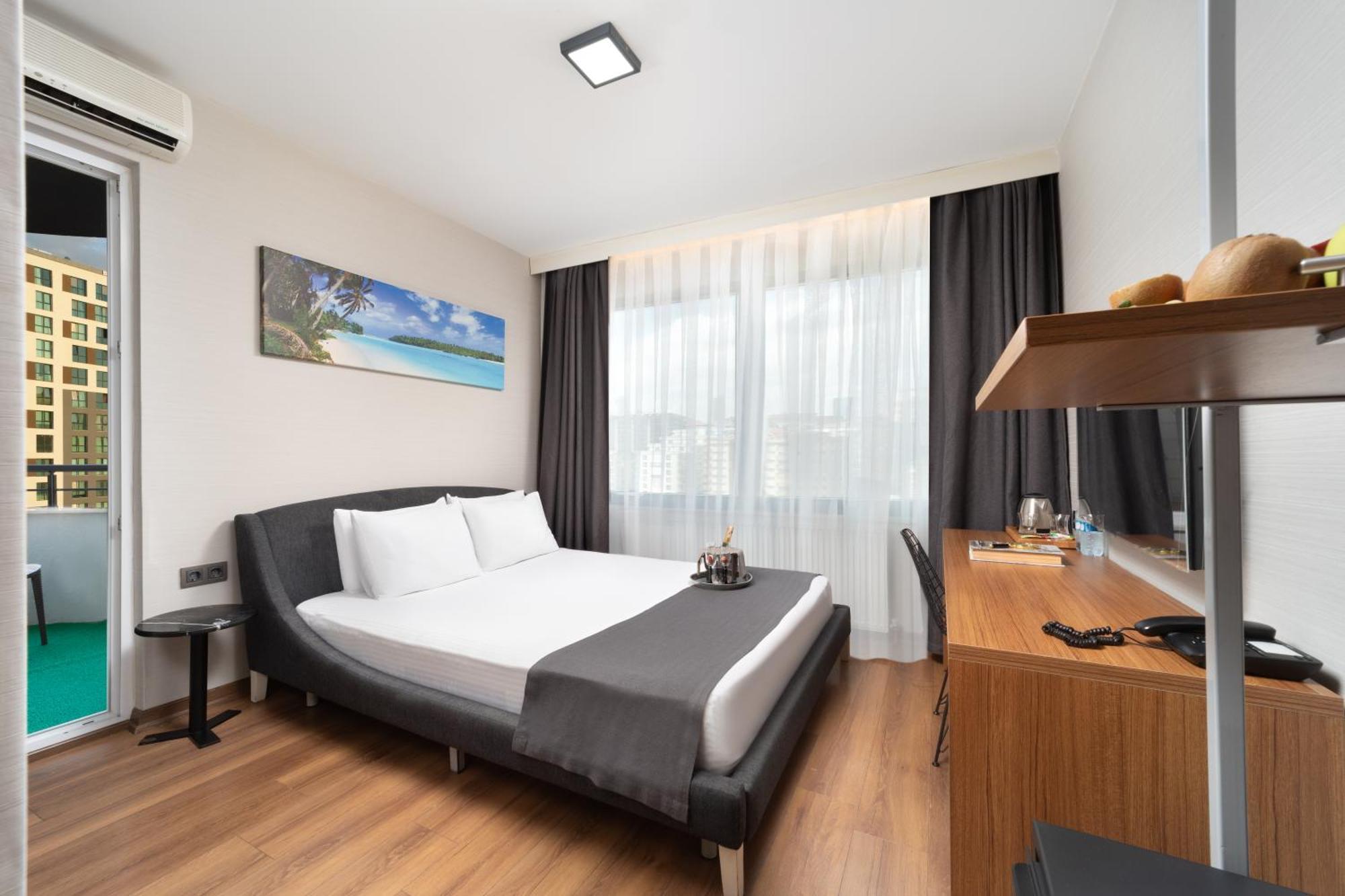 Nish Atasehir Hotel 3*