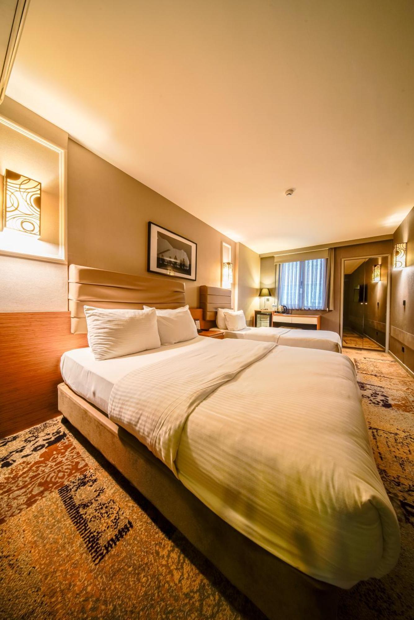 Otel Seasons 4*