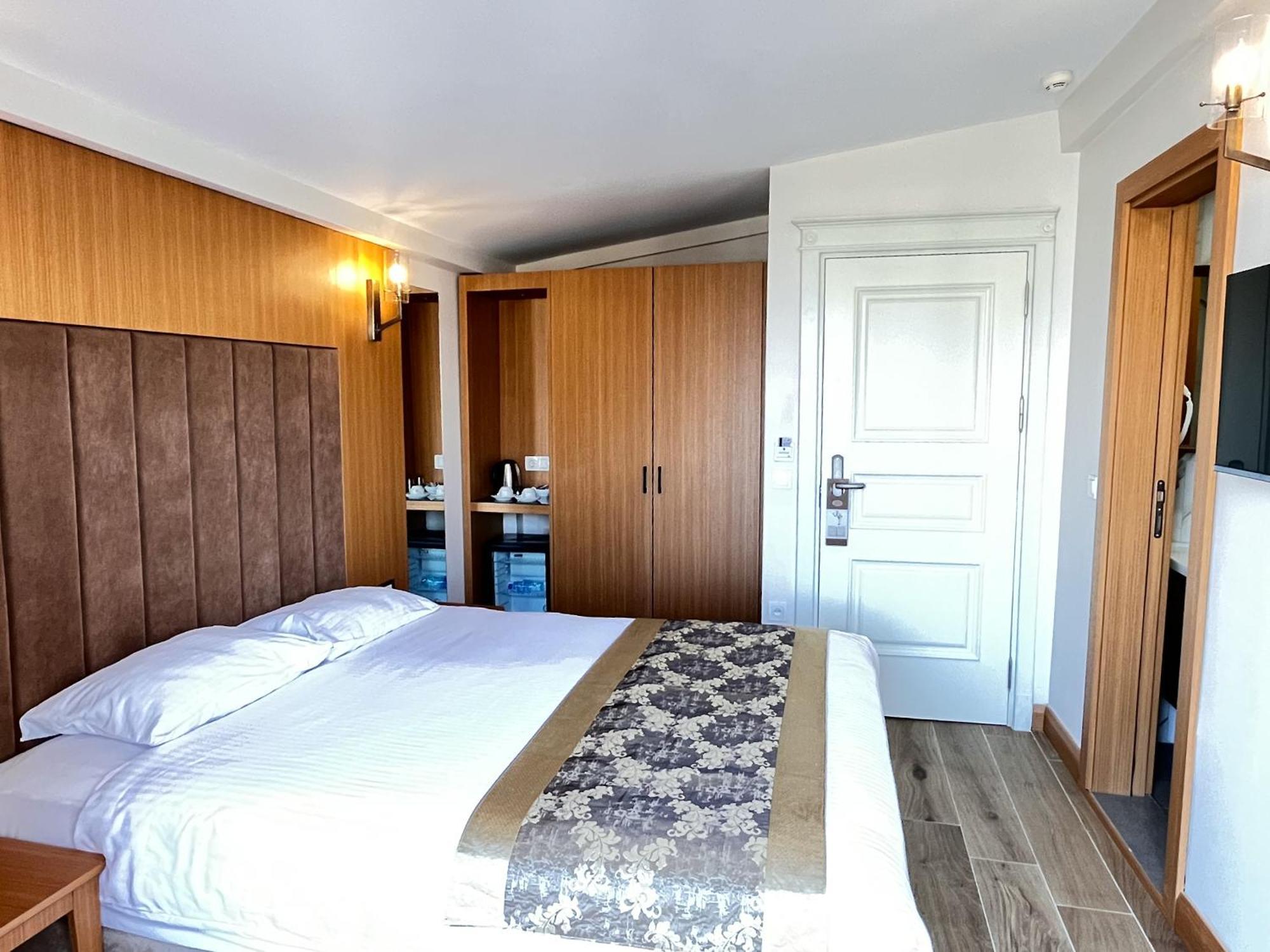 Aren Hotel 3*