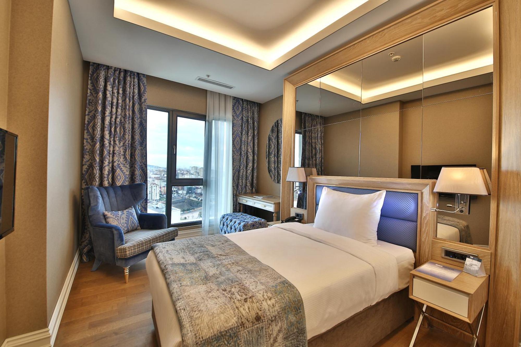 Bof Ceo Atasehir Istambul