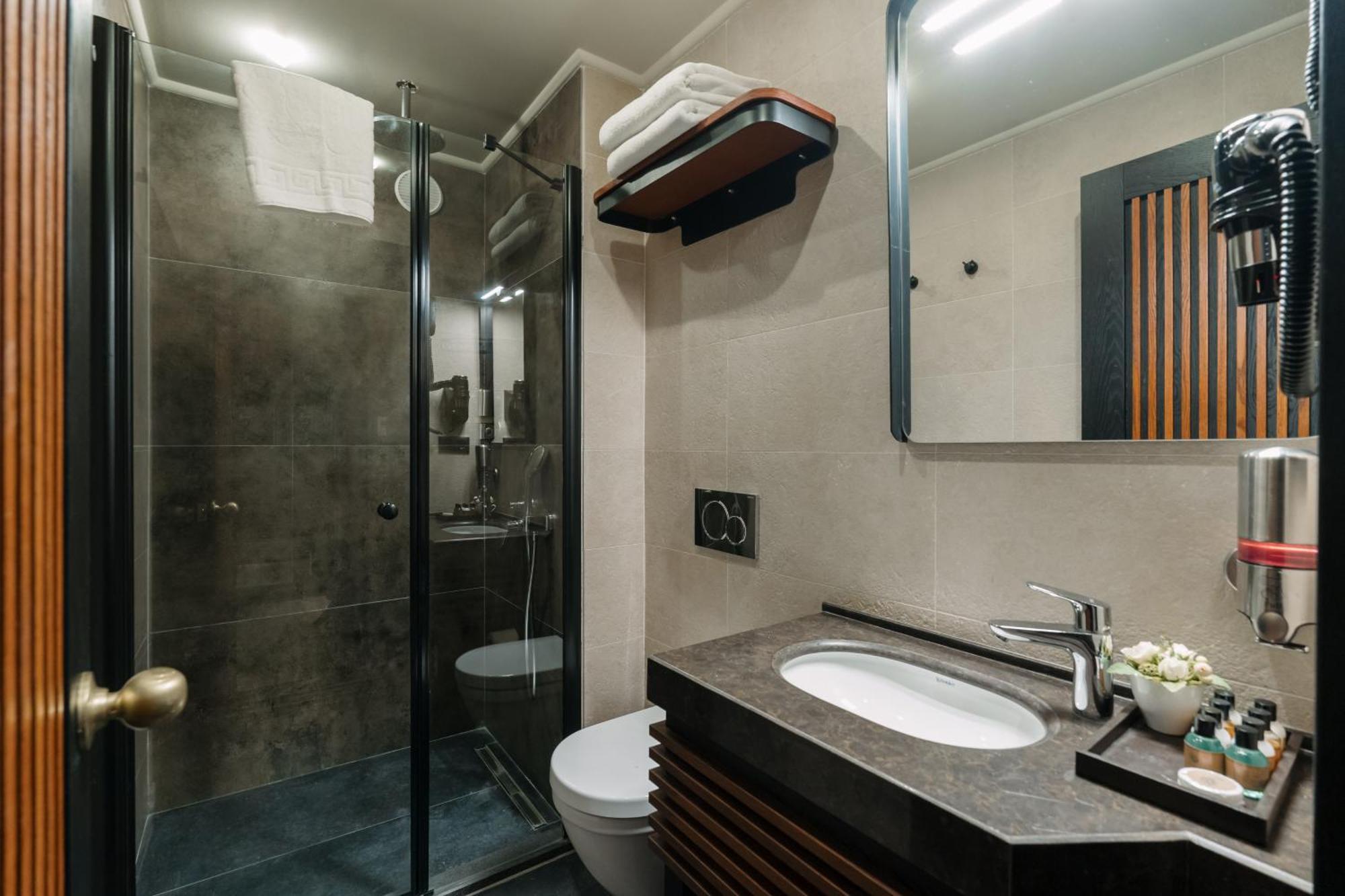 Hotel Tria Elegance 4*
