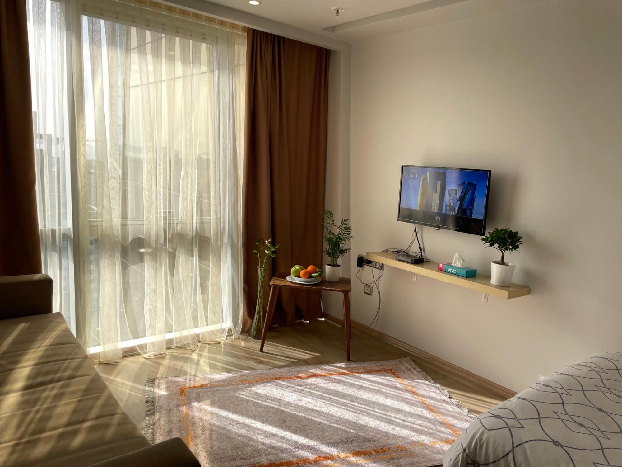 Apartment With Incredible View Of The Sea Near Metro Station