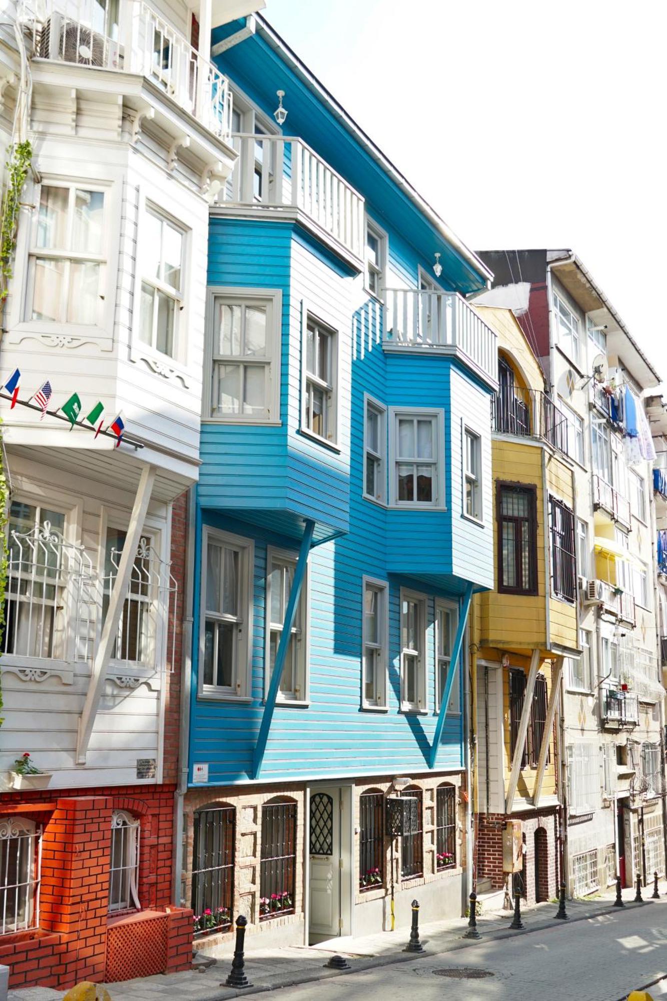 Tilas - In 19th Century Wooden Townhouse,kadikoy