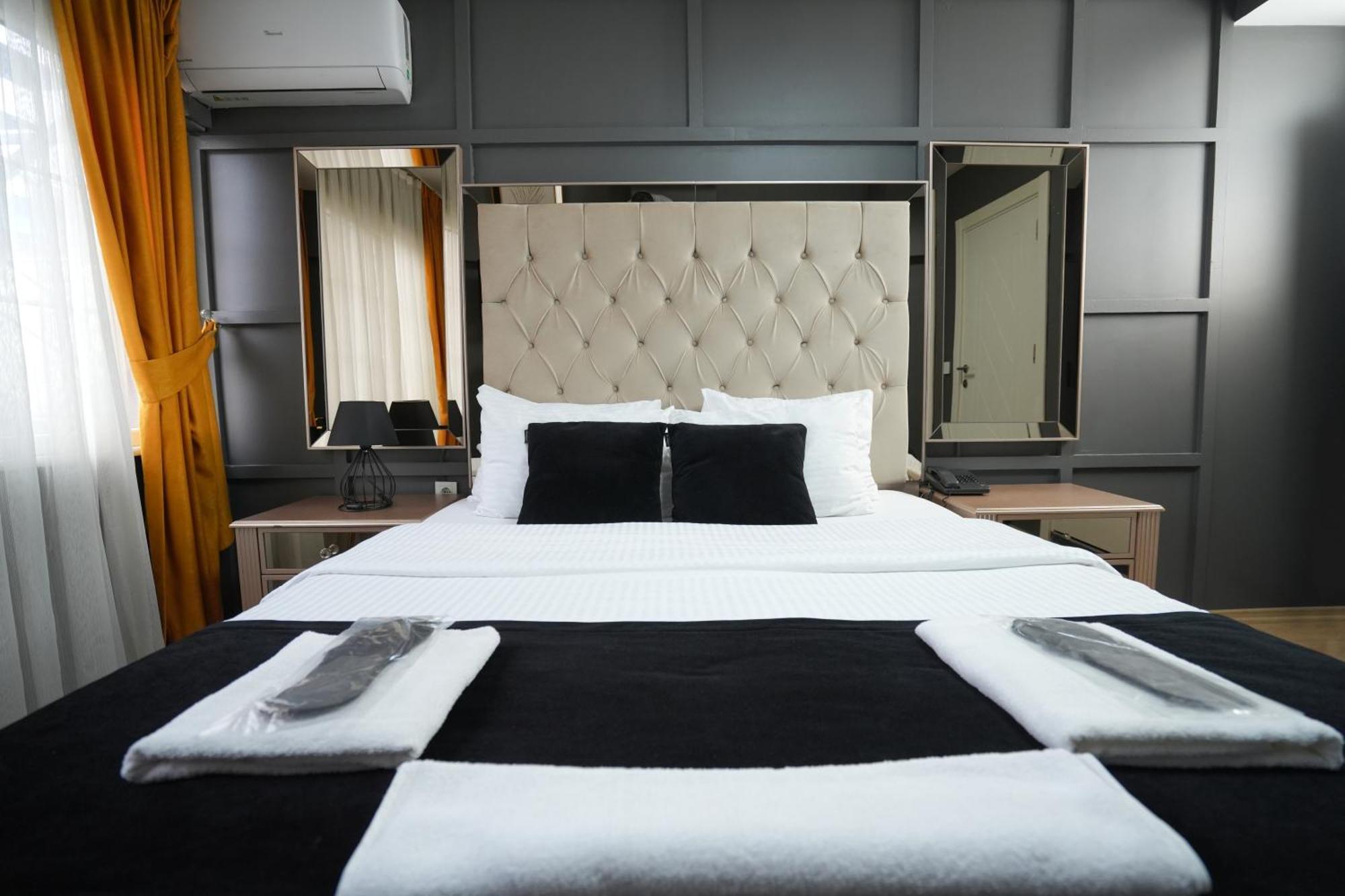Otel Grand Montıno *