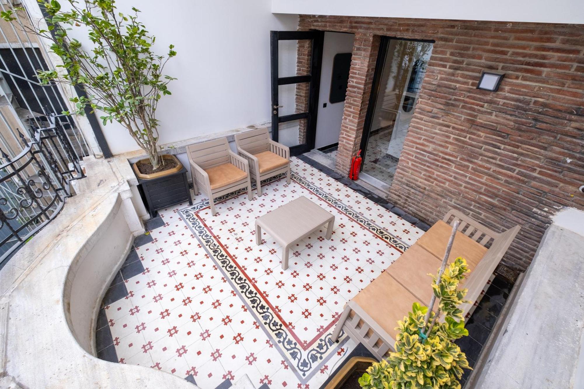 Mayer Taksim Apartment *